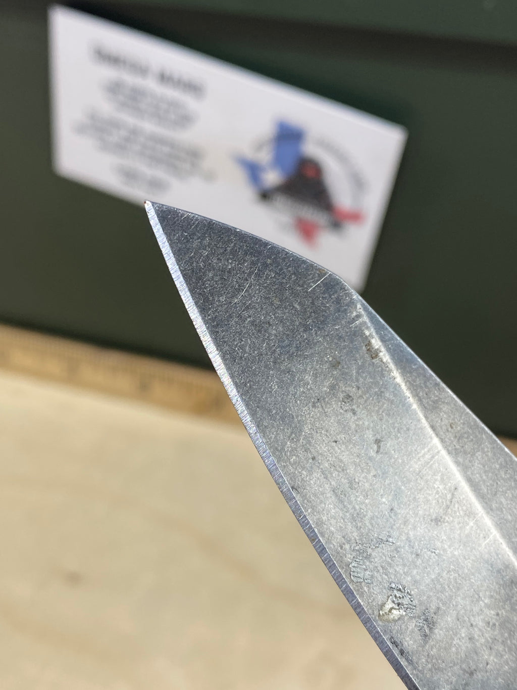 CRKT 6280 Overland #-25. Light usage. Pocket clip it's bend out.
