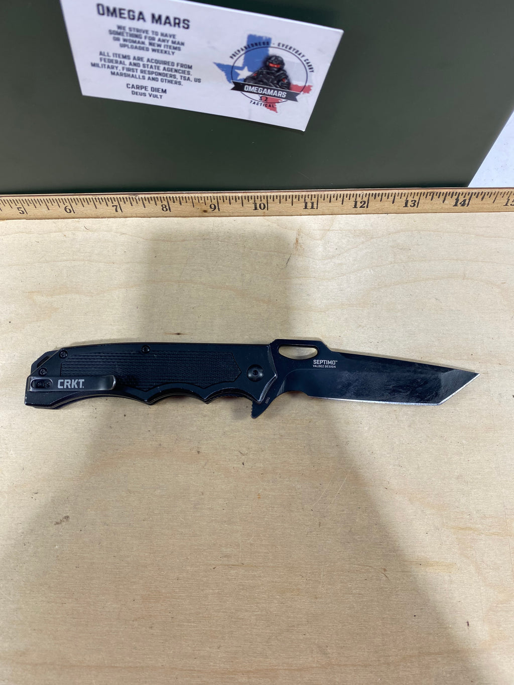 CRKT 7050 Septimo #-26. Light usage. Dirty. Pocket clip it's bent out. Chips on blade. Resharpened.