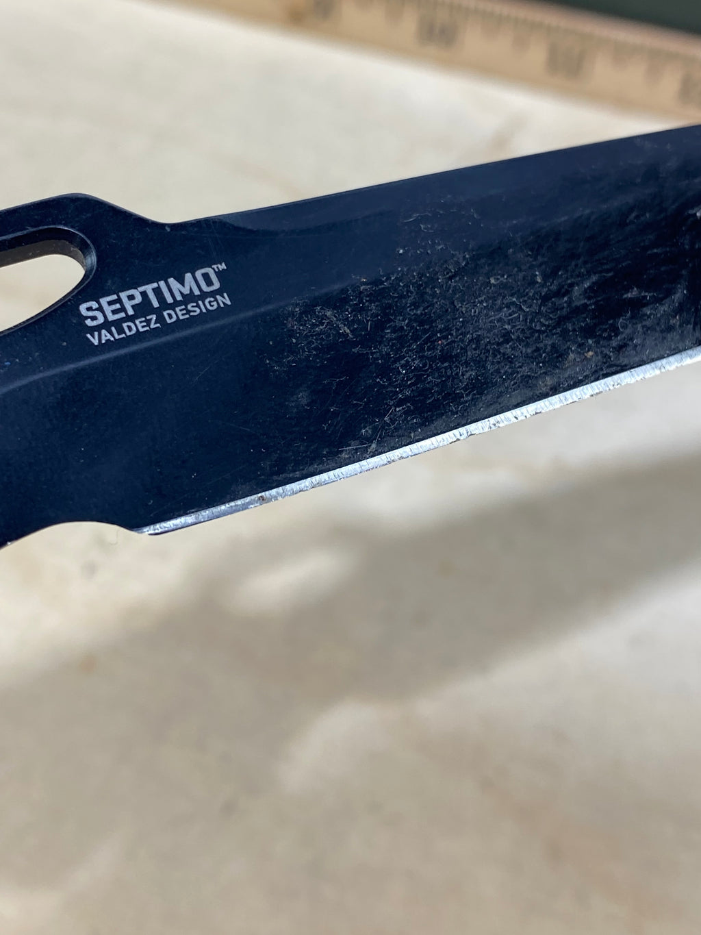 CRKT 7050 Septimo #-26. Light usage. Dirty. Pocket clip it's bent out. Chips on blade. Resharpened.