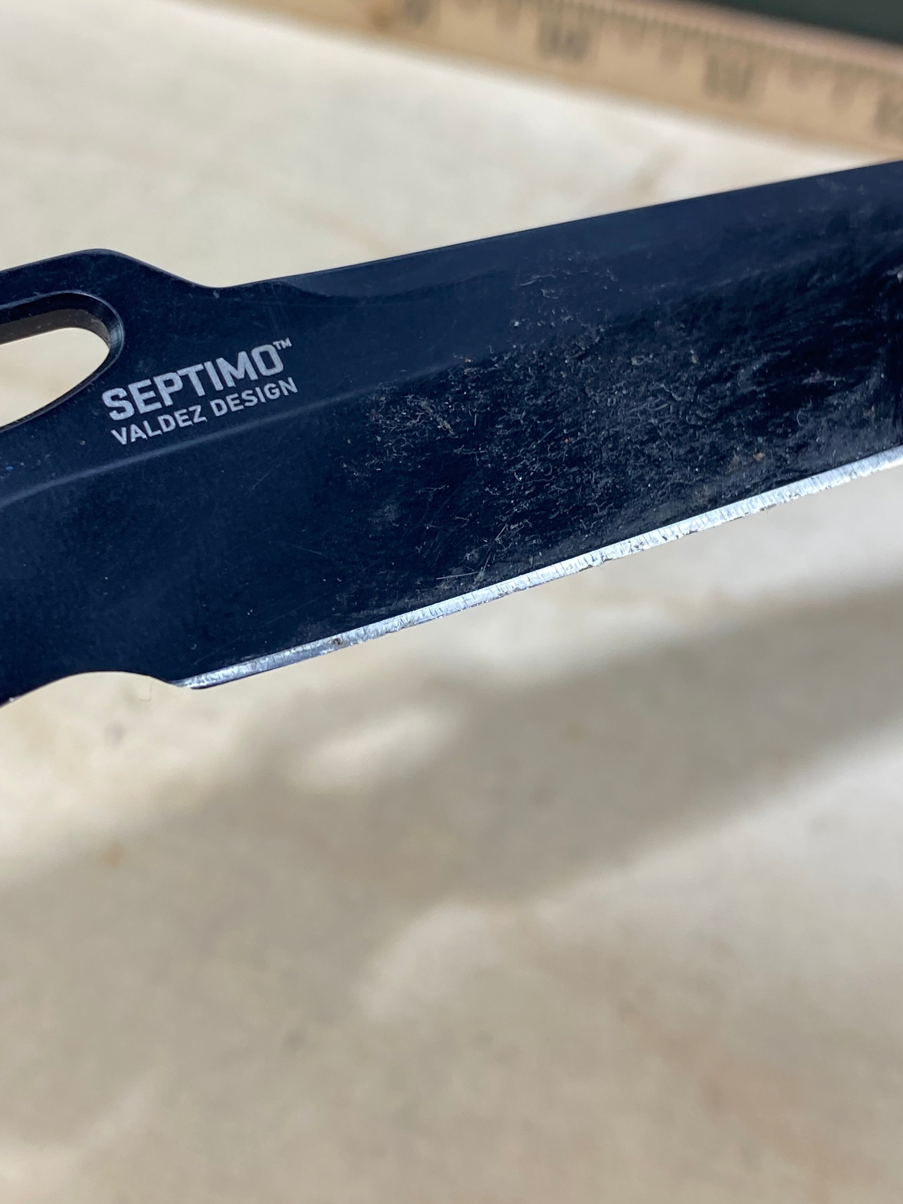 CRKT 7050 Septimo #-26. Light usage. Dirty. Pocket clip it's bent out. Chips on blade. Resharpened.