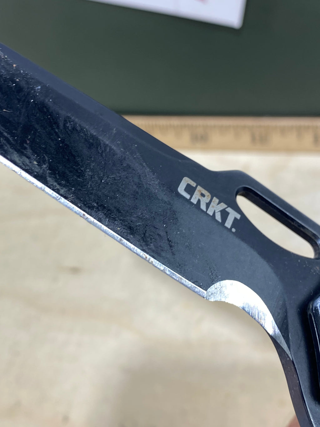 CRKT 7050 Septimo #-26. Light usage. Dirty. Pocket clip it's bent out. Chips on blade. Resharpened.