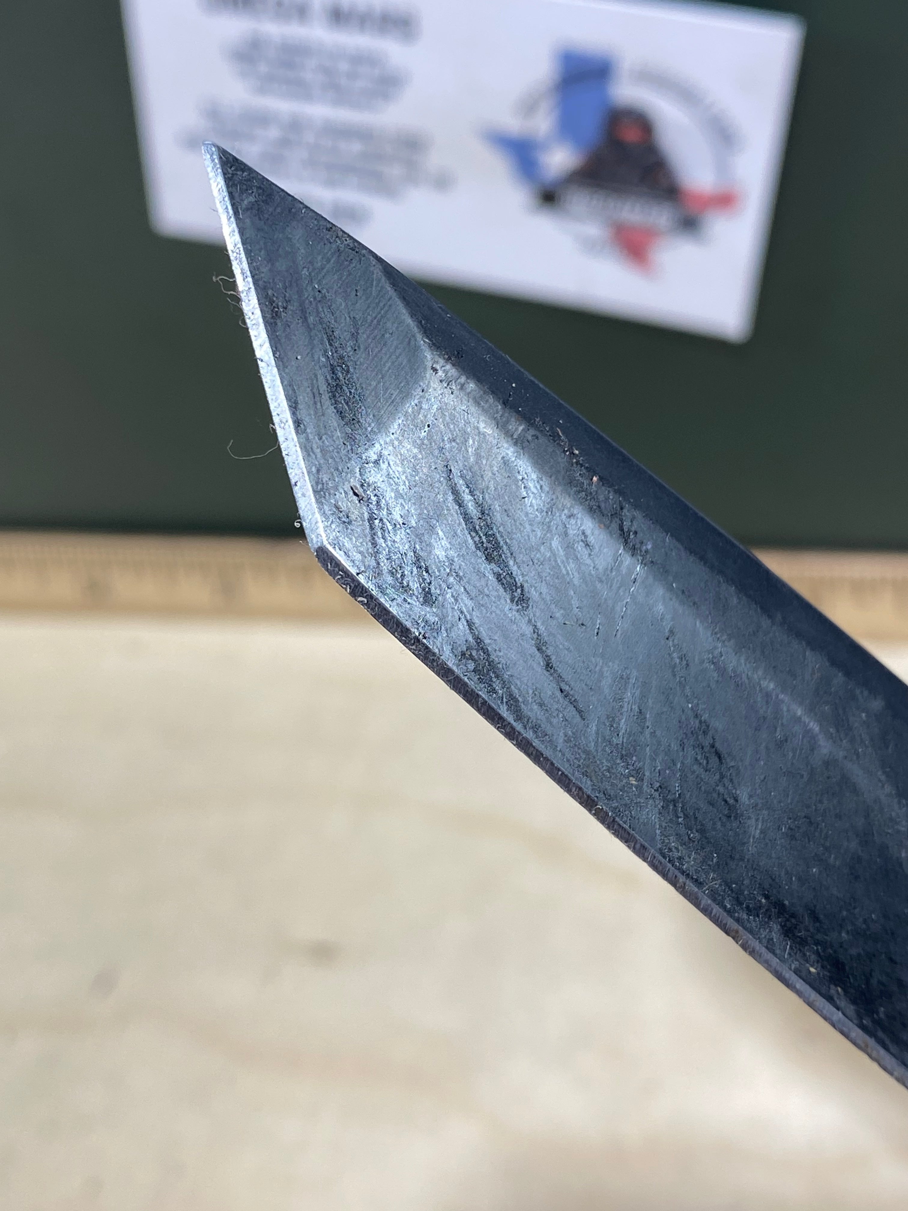 CRKT 7050 Septimo #-26. Light usage. Dirty. Pocket clip it's bent out. Chips on blade. Resharpened.