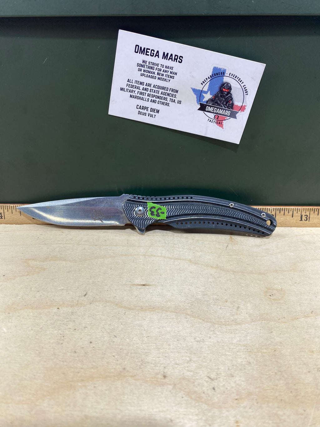 CRKT K405KXP Ken Onion Ripple #-33. Light usage. Dirty. Chips on blade. Discontinued.