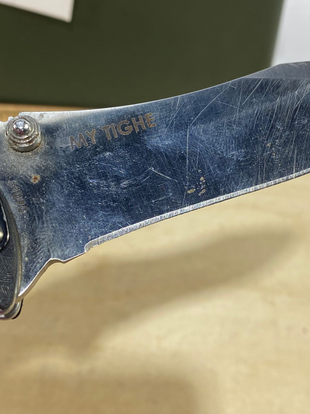 CRKT 1090 My Tighe #-47. Light usage. Chips on blade. Discontinued.