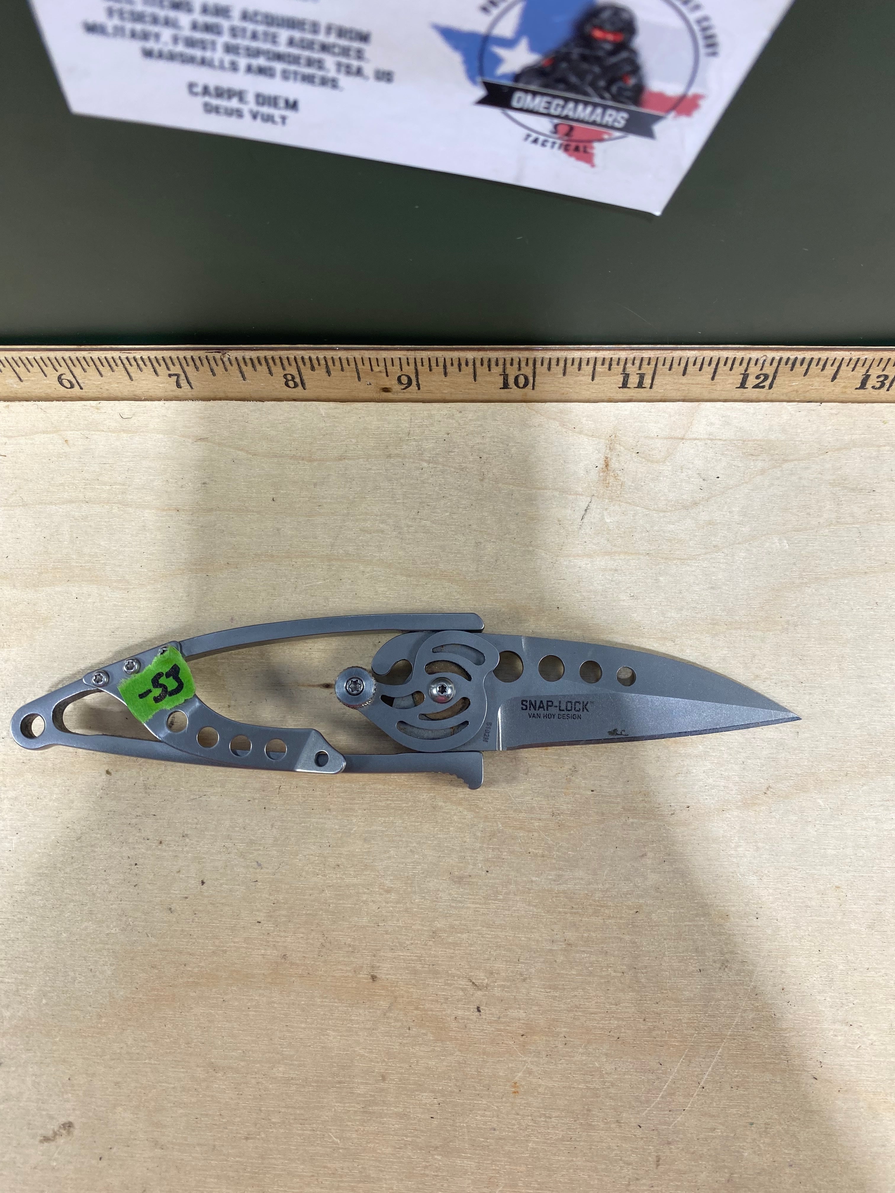 CRKT 5102N Snap Lock #-53. Light usage. Dirty.