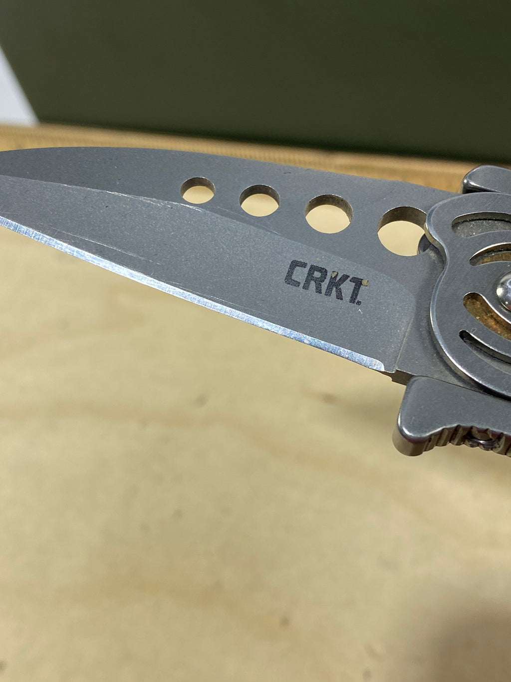CRKT 5102N Snap Lock #-54. Light usage.