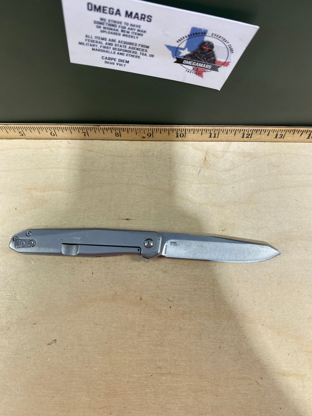 CRKT K230XXP #-62. Light usage. Dirty. Pocket clip it's broken.