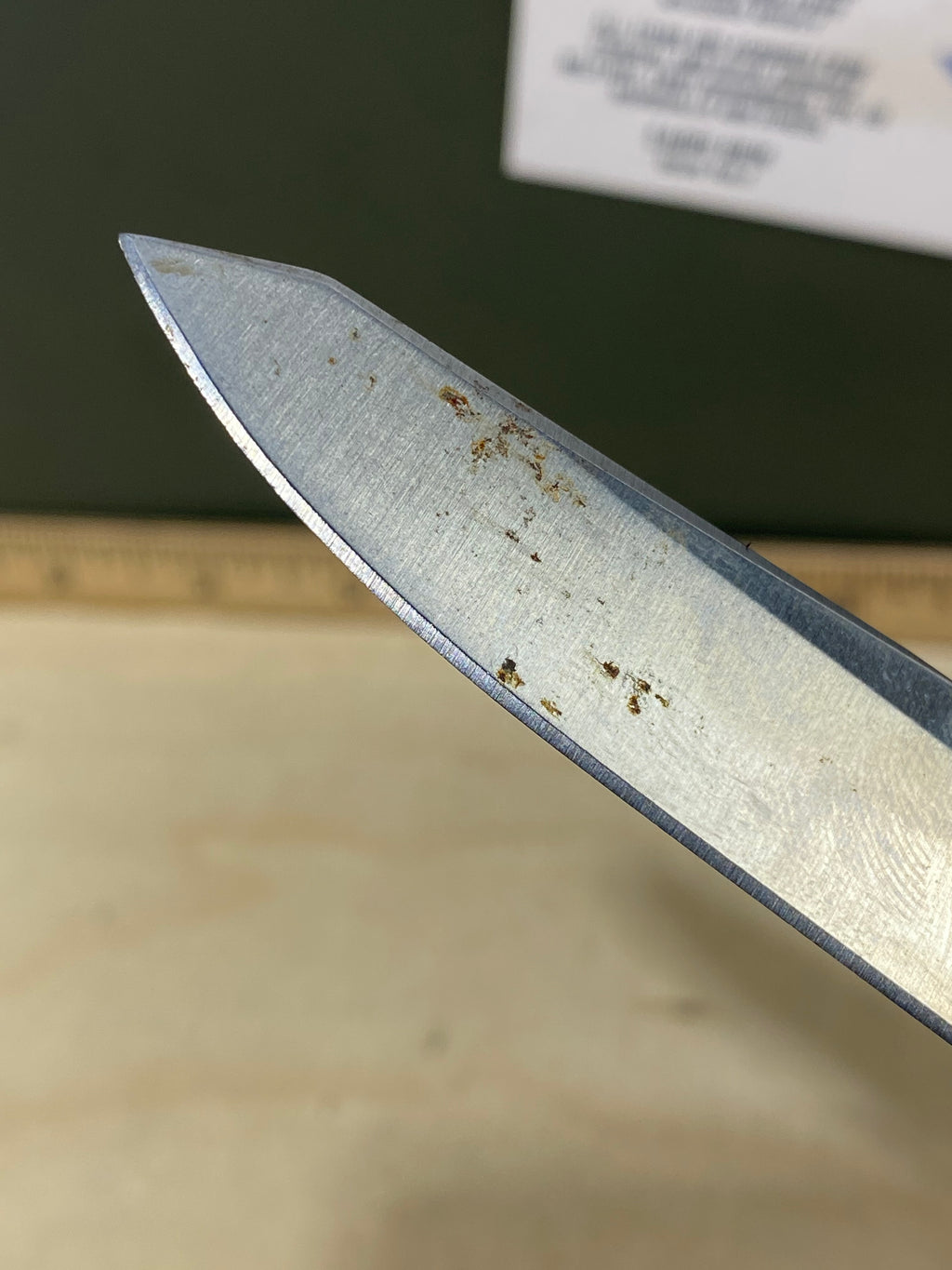 CRKT K230XXP #-62. Light usage. Dirty. Pocket clip it's broken.