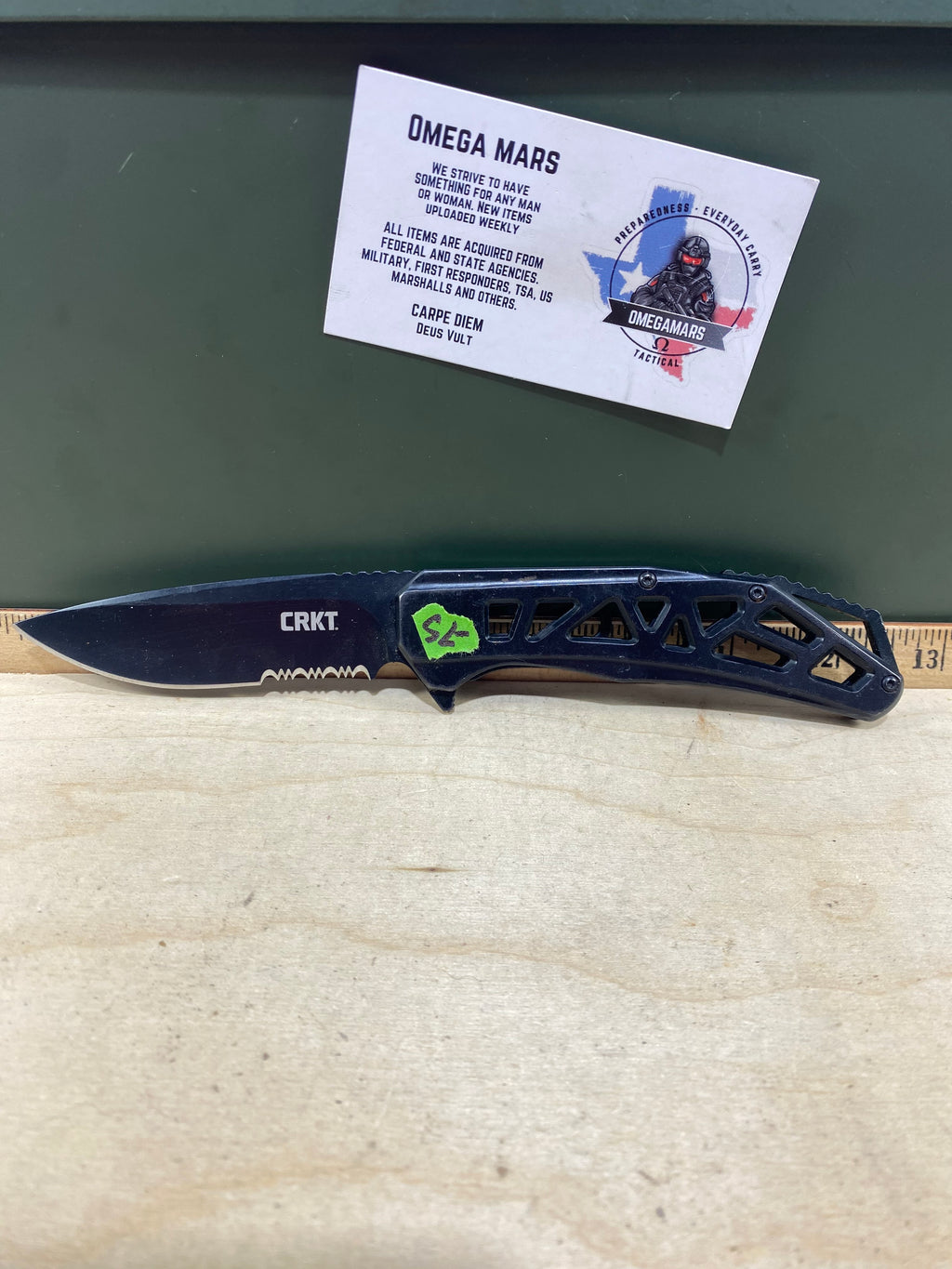 CRKT K330KKS Gusset #-75. Light usage. Discontinued.