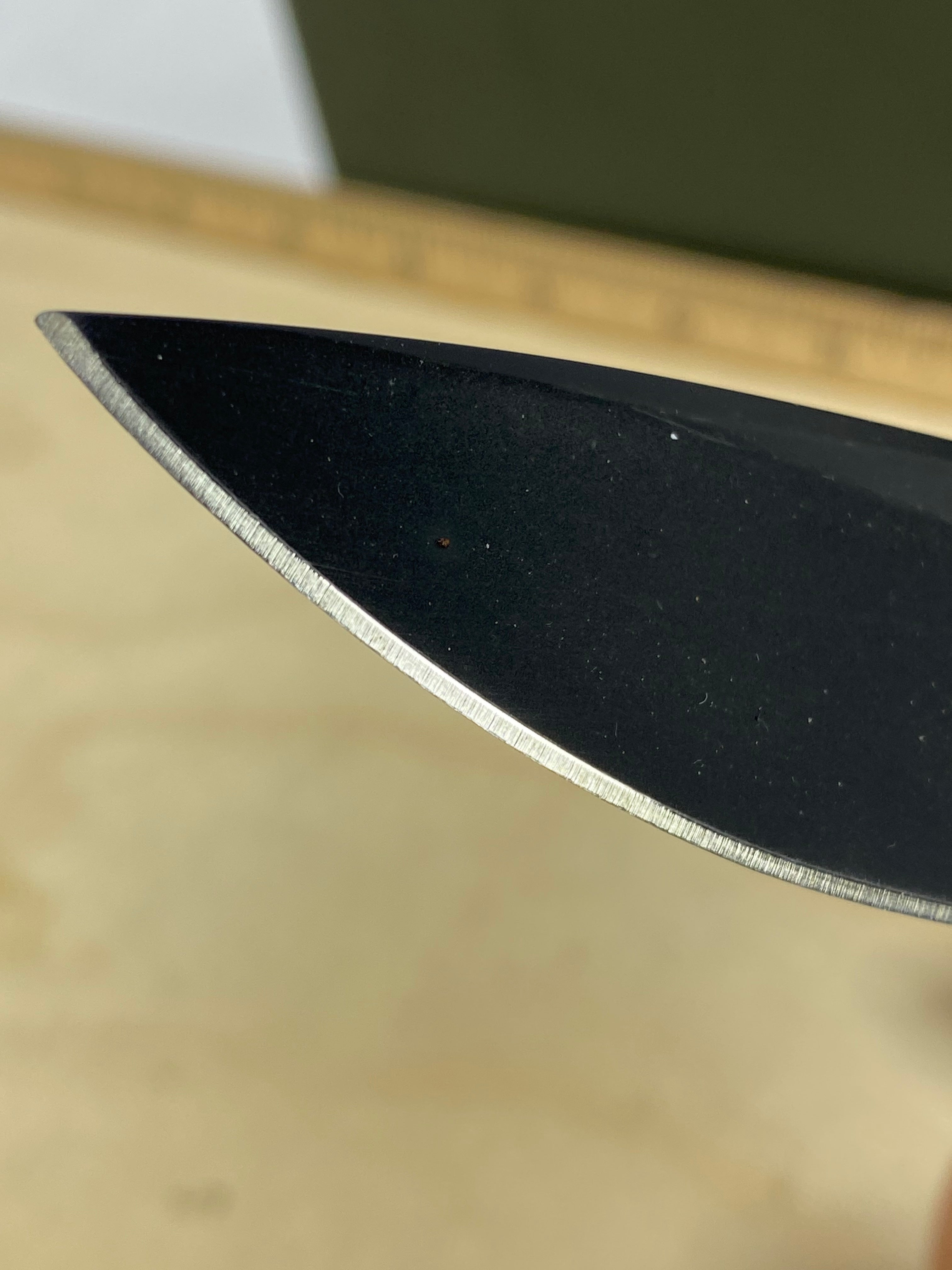 CRKT K330KKS Gusset #-75. Light usage. Discontinued.