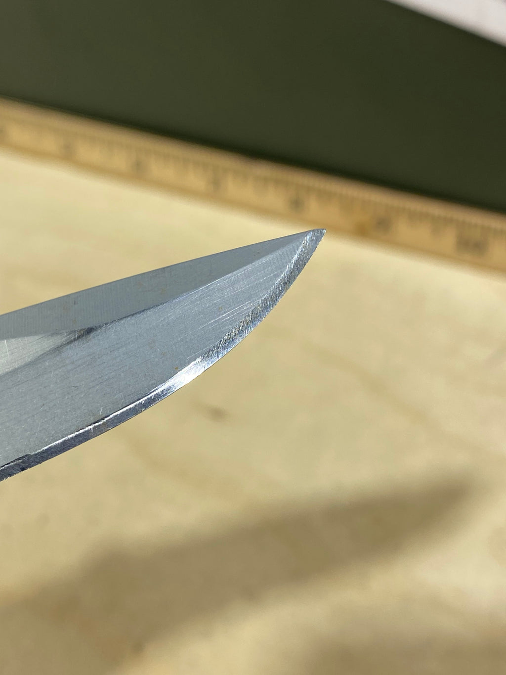 CRKT 6242G #-87. Light usage. Resharpened.