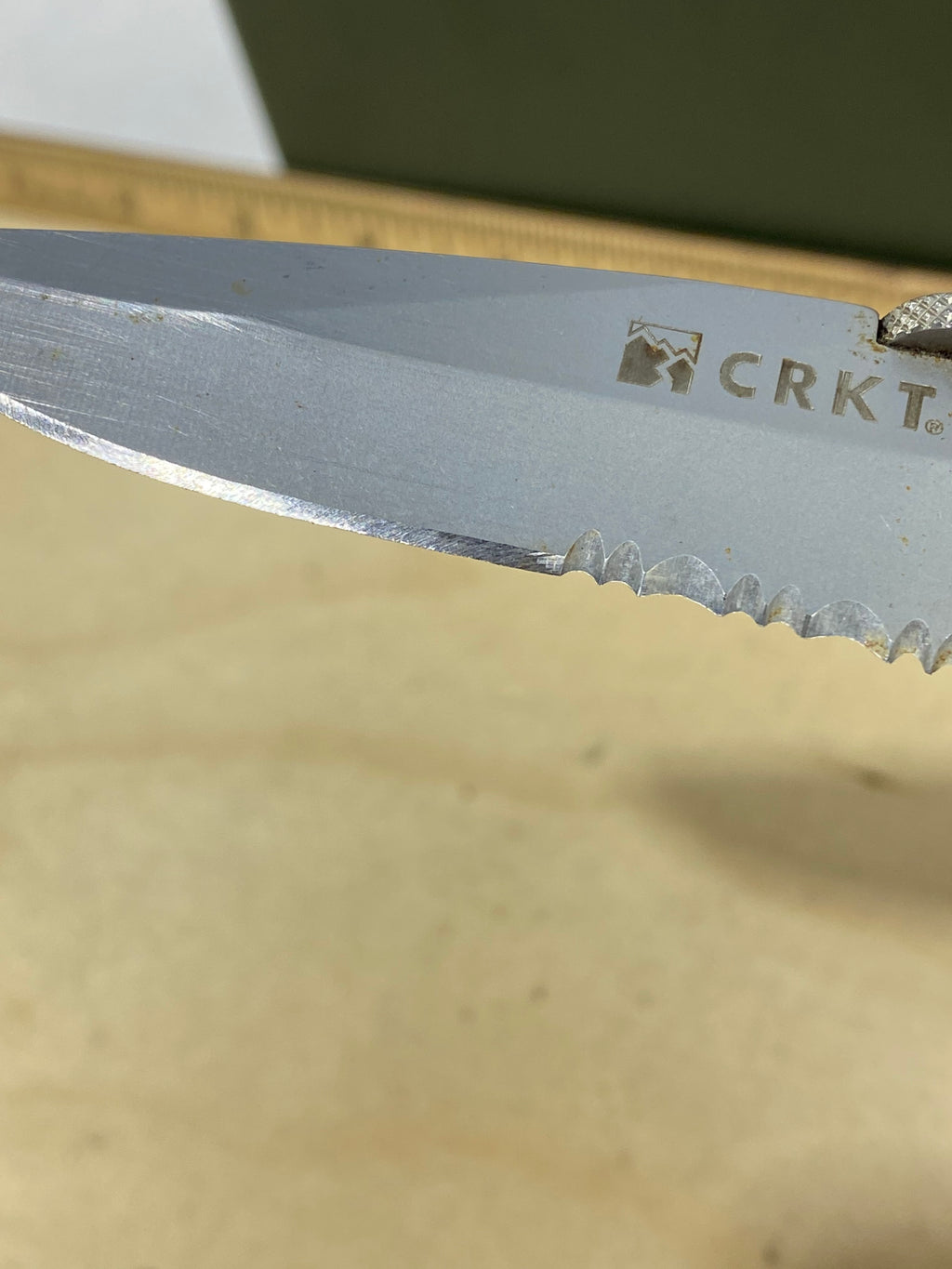 CRKT 6242G #-87. Light usage. Resharpened.