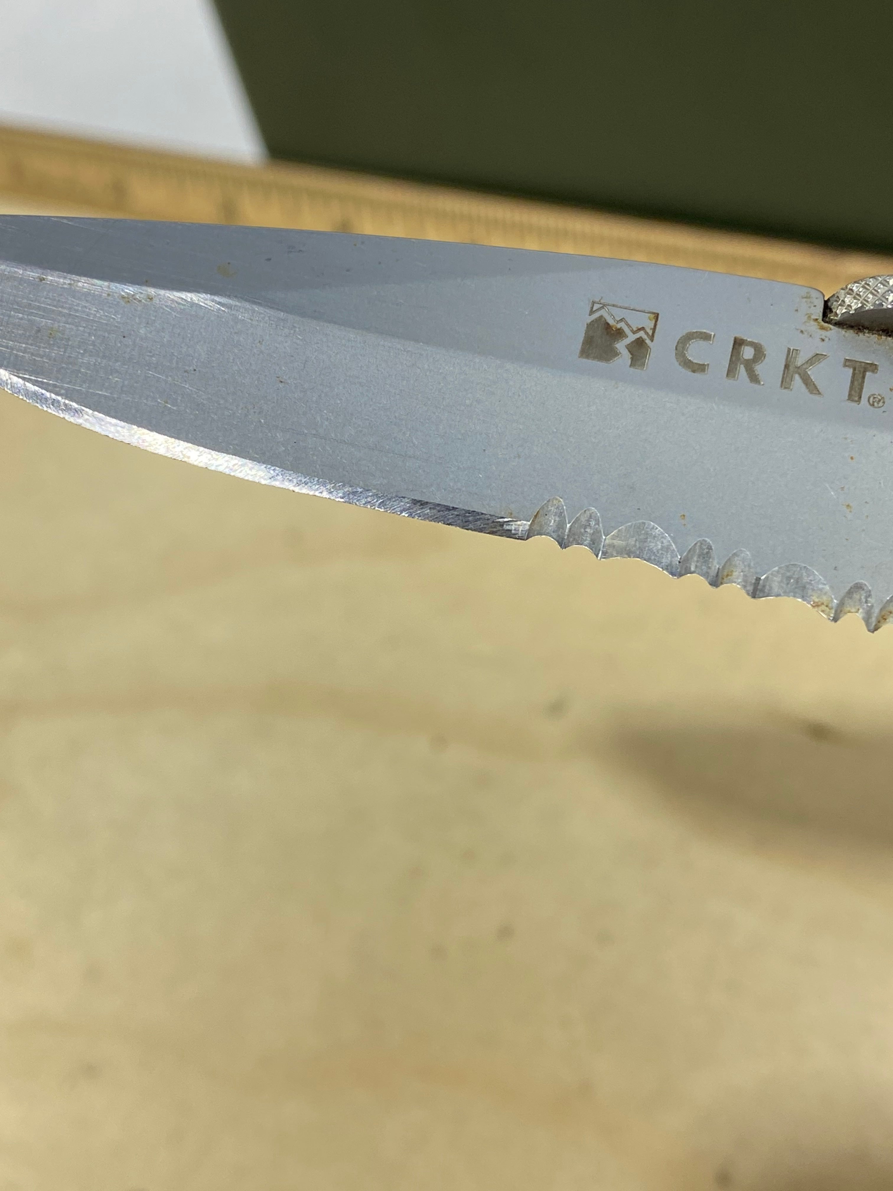 CRKT 6242G #-87. Light usage. Resharpened.