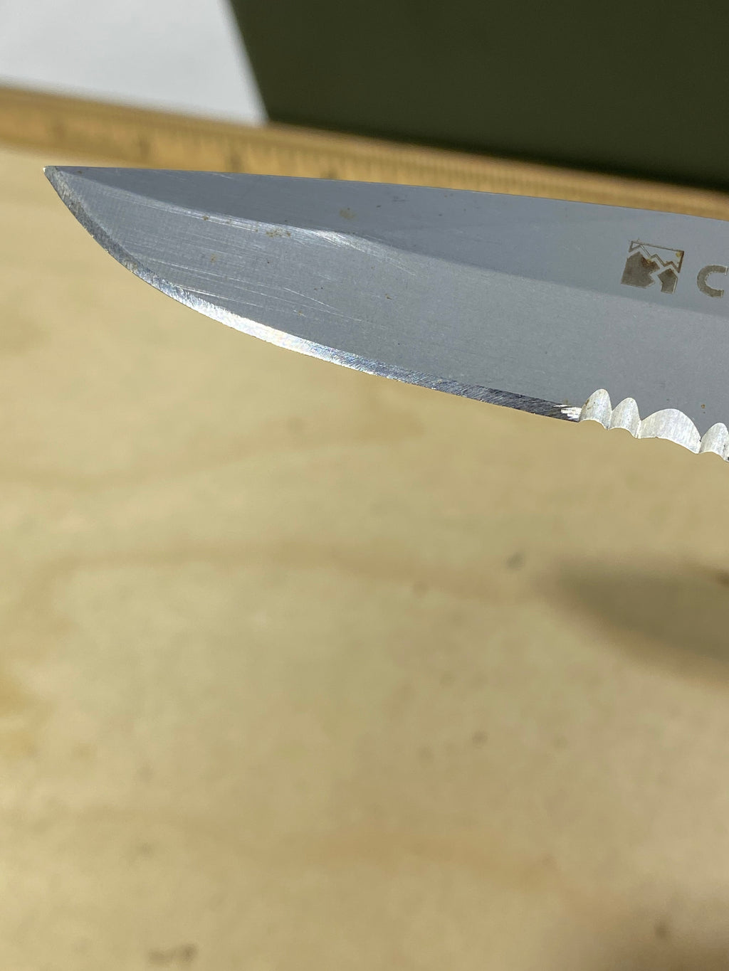 CRKT 6242G #-87. Light usage. Resharpened.