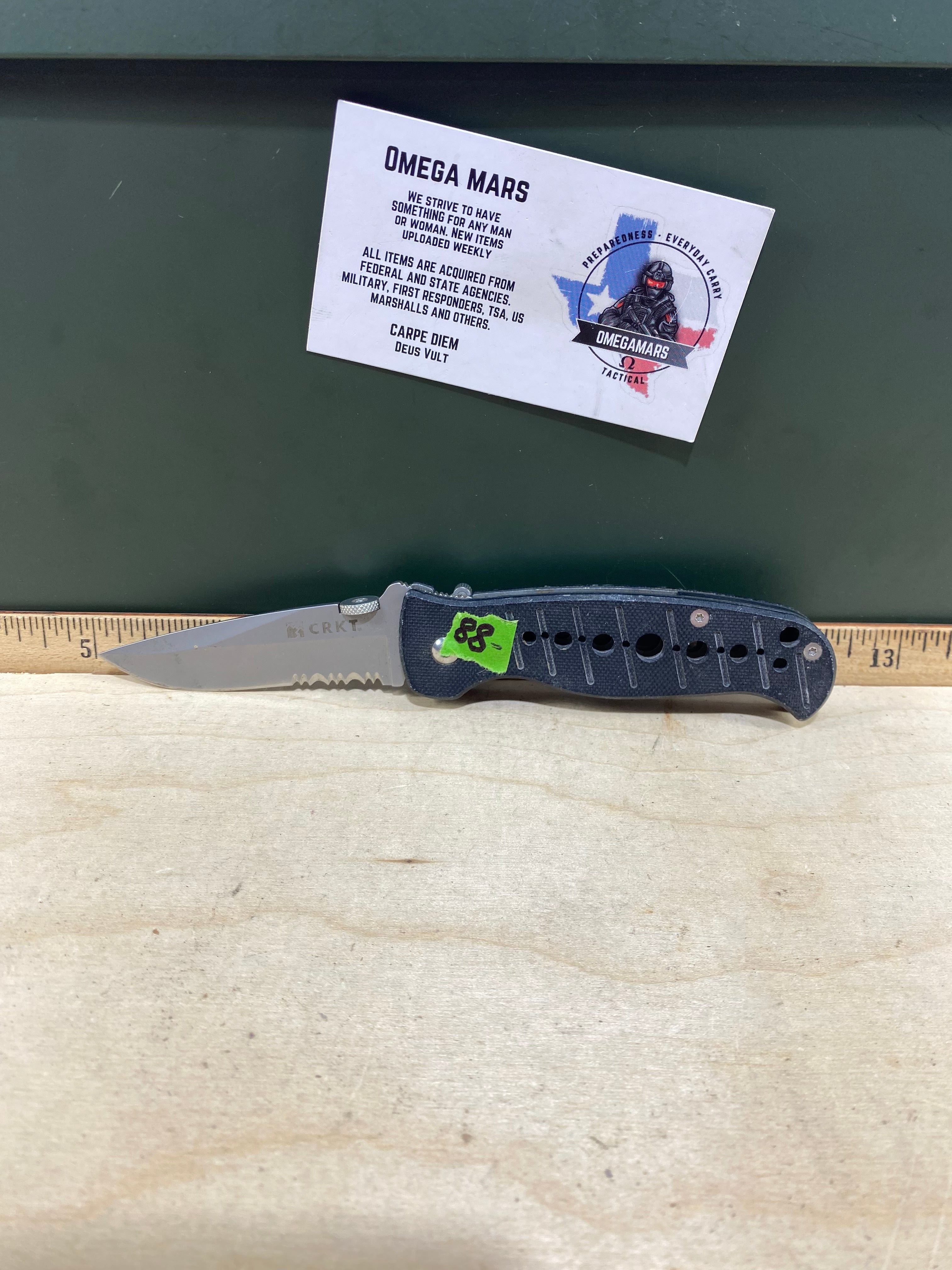 CRKT 6242G #-88. Light usage.