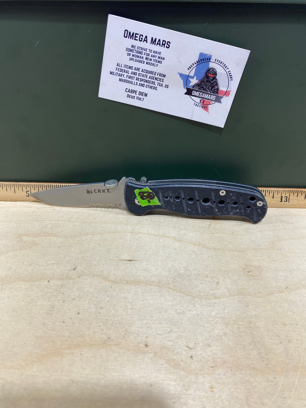 CRKT 6242G #-89. Light usage.