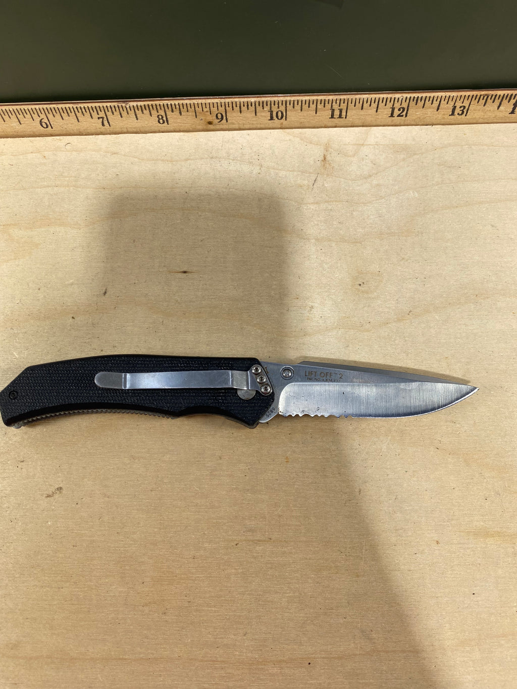 CRKT 6825 Lift Off #-93. Light usage. Discontinued.