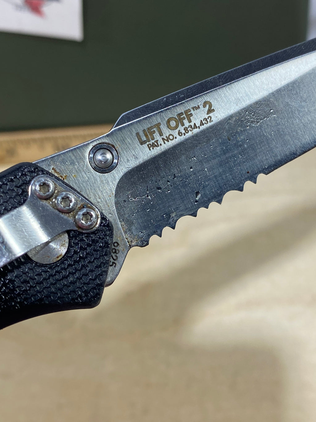 CRKT 6825 Lift Off #-93. Light usage. Discontinued.