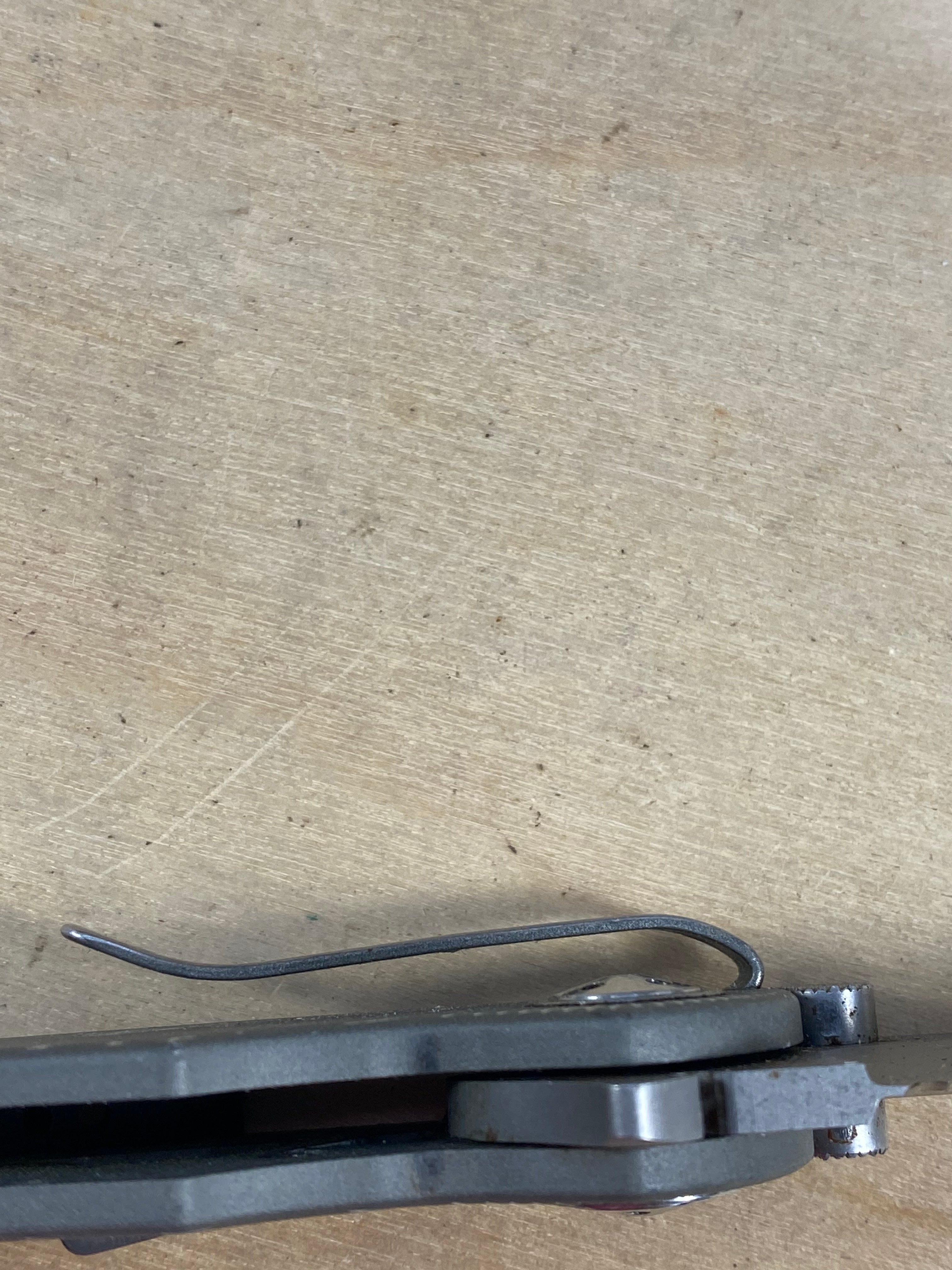 CRKT 7353 #-100. Light usage. Pocket clip bent out.