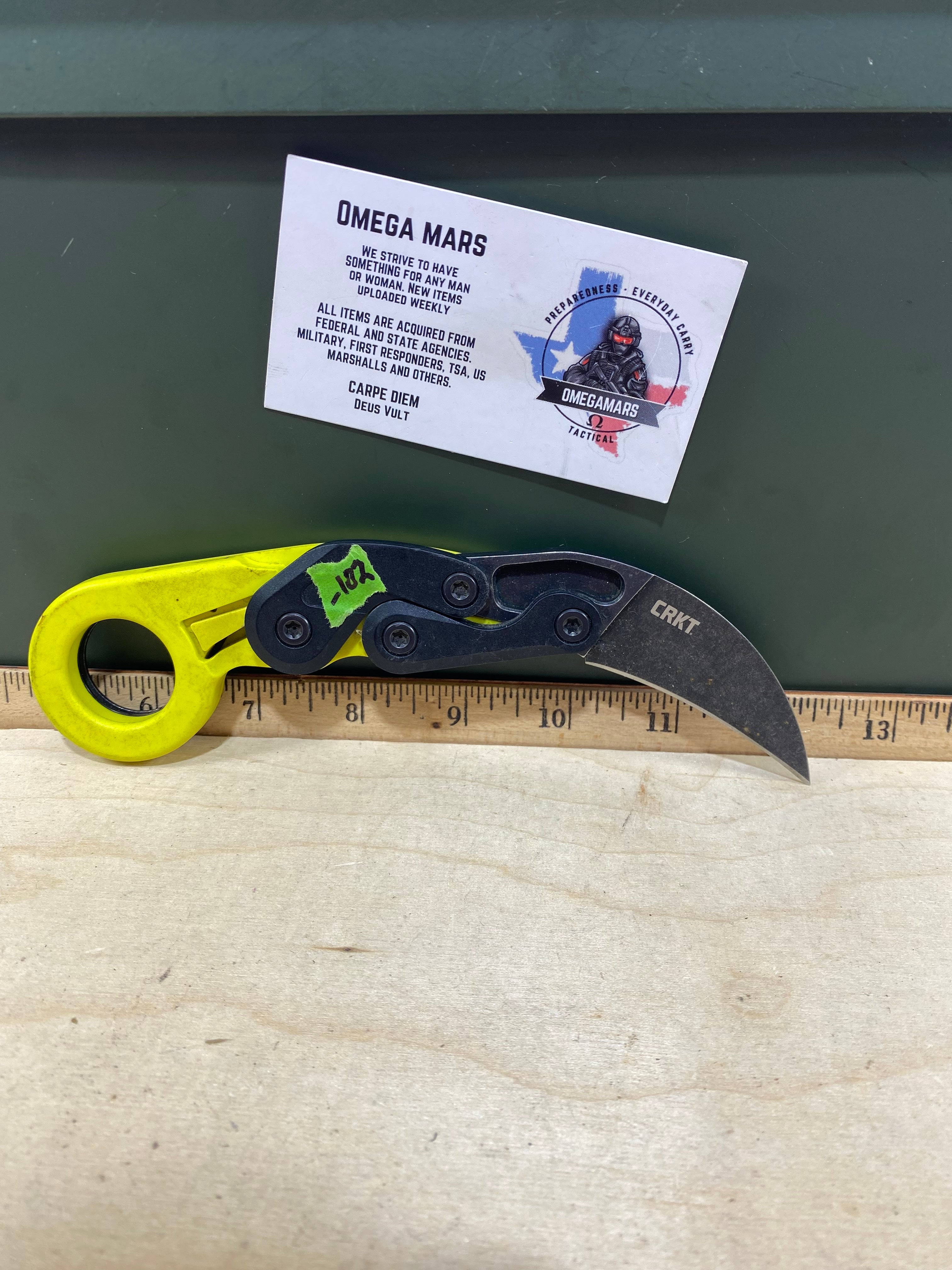 CRKT 4041G Provoke Grivory #-102. Light usage. Dirty
