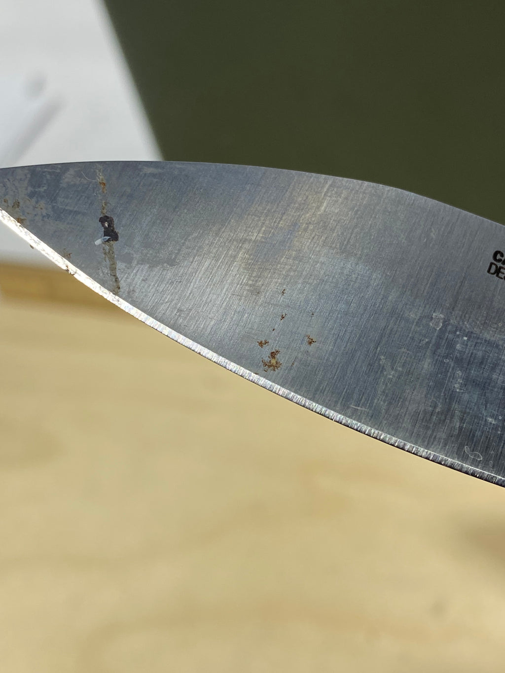 CRKT 4050 Provoke EDC #-103. Light usage. Dirty.