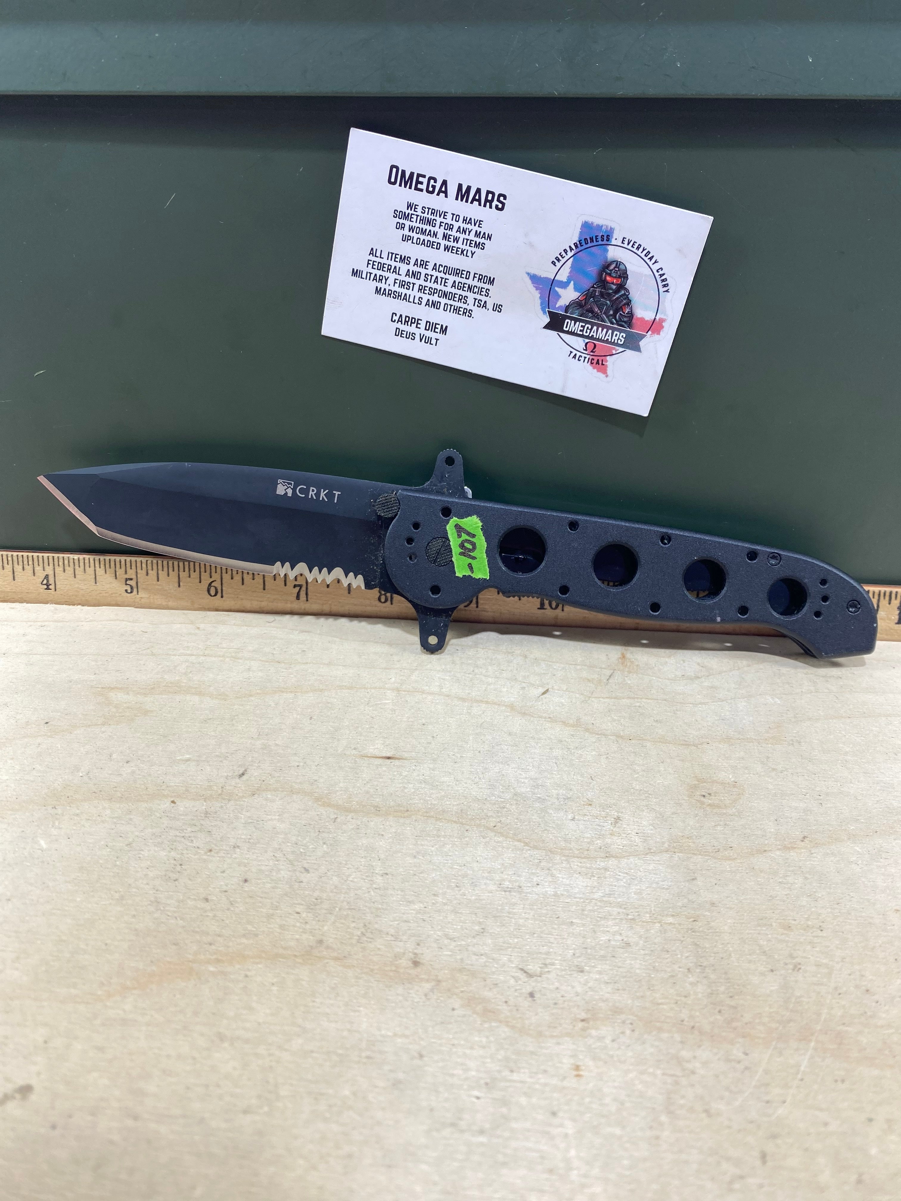 CRKT M16-14SF #-107. Light usage.