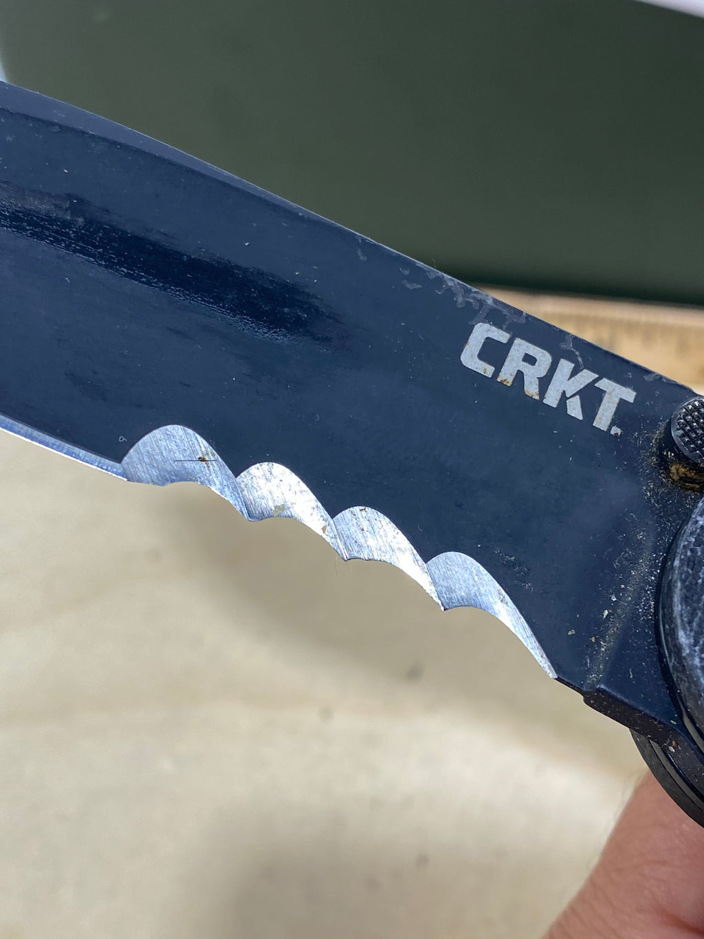 CRKT M21-14G Big Dog #-110. Light usage. Dirty.