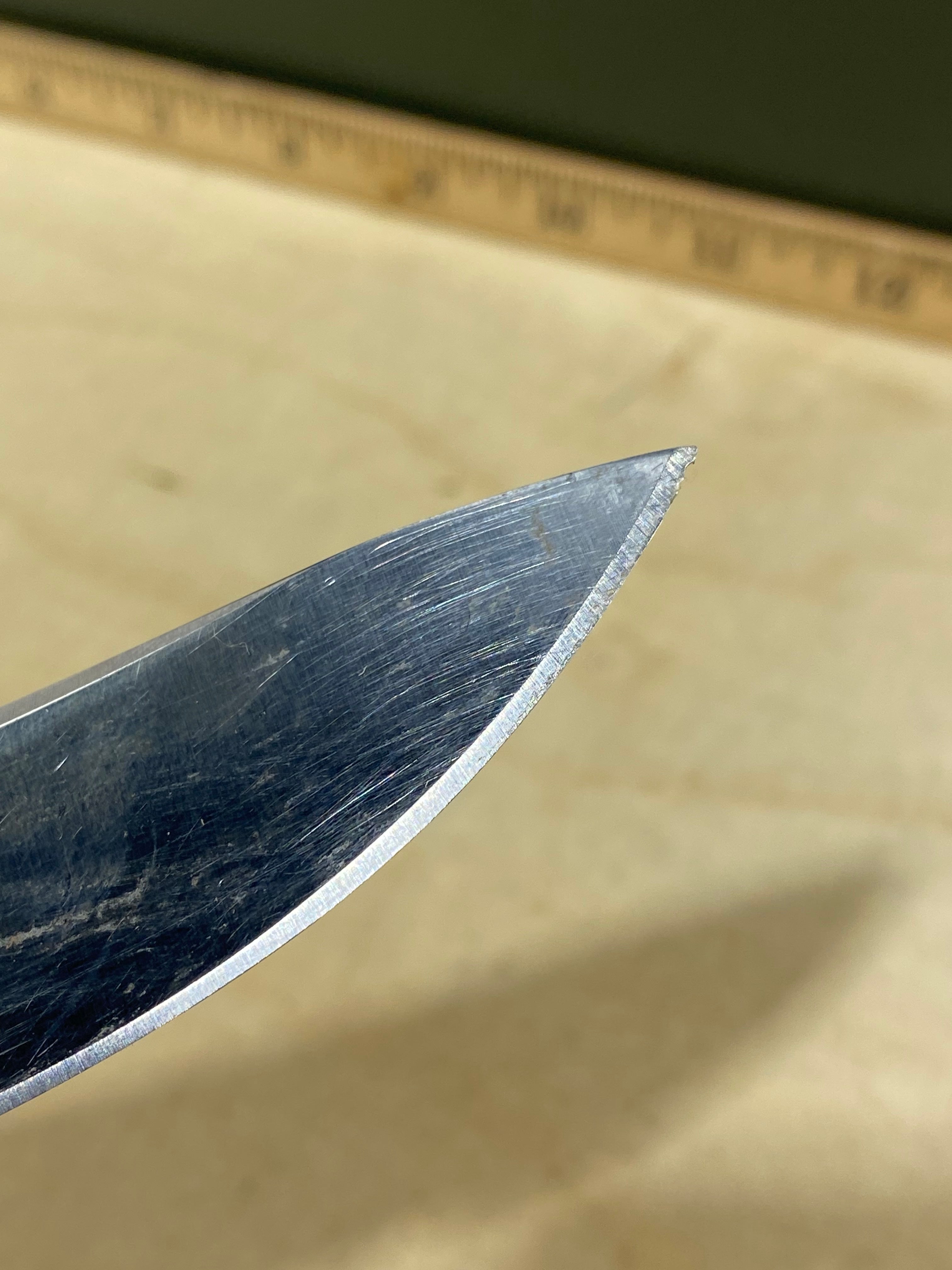 CRKT 5401 Seismic #-114. Light usage. Dirty. Chips on blade. Discontinued.