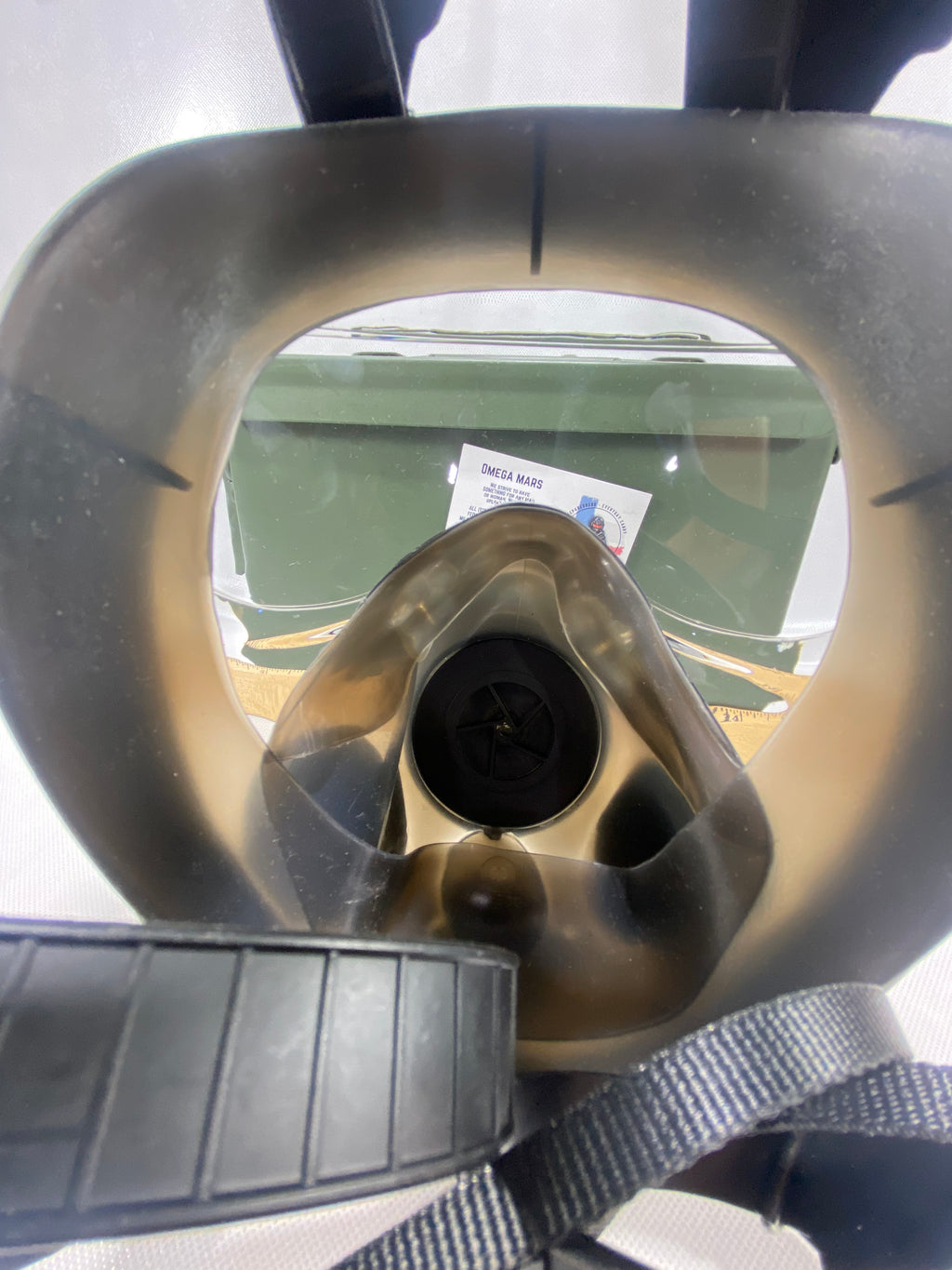 Mestel SGE 400/3 Full Face Mask. Made in Italy. NEW - No Indication of Usage. Medium-Large. Expired Warranty. New old stock.