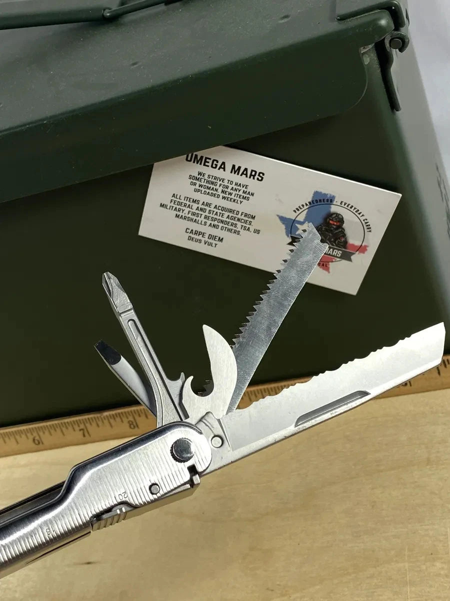 Leatherman Super Tool 300 LST#1. Looks/feel brand new. Little dirty from storage