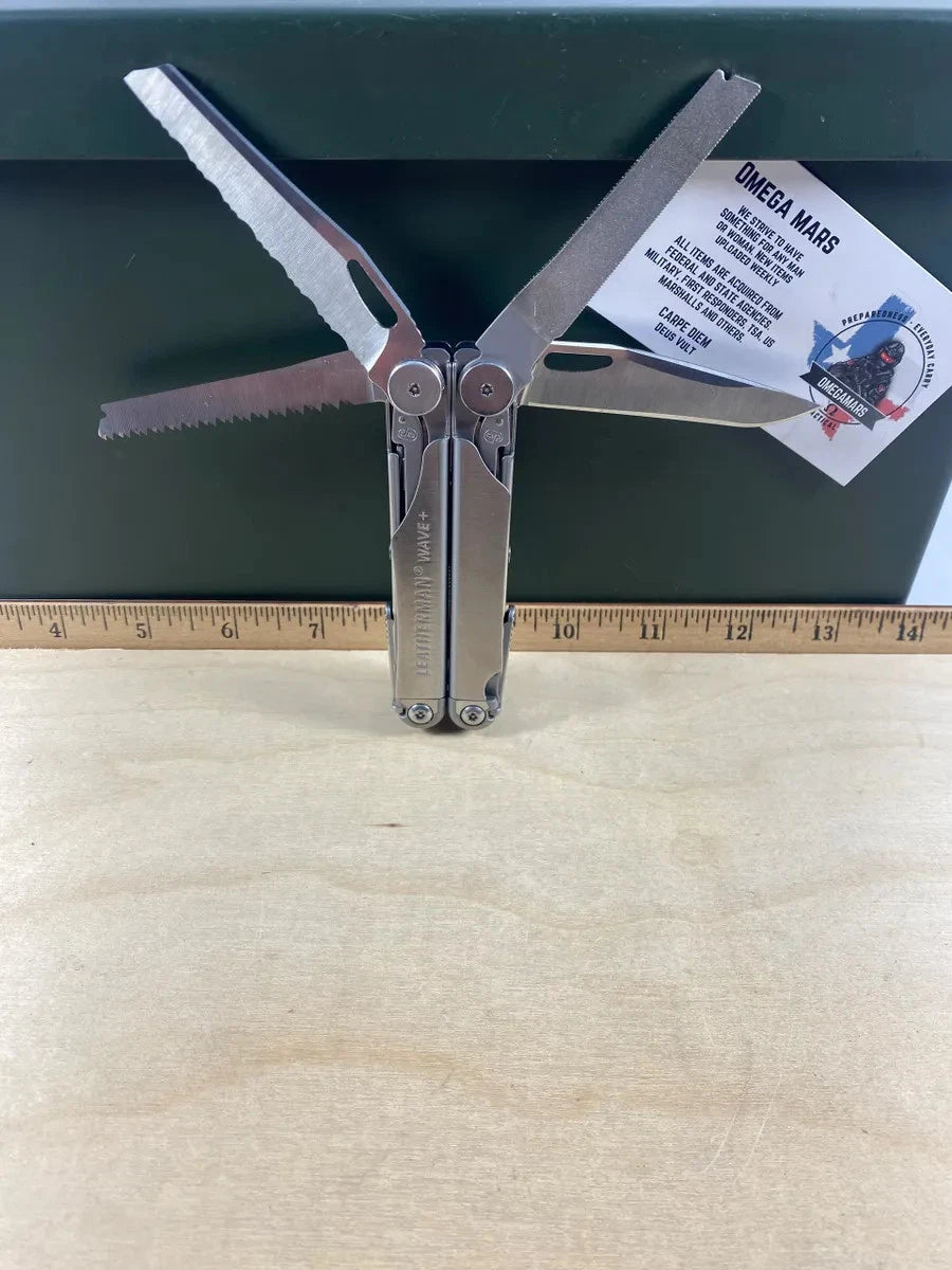 Leatherman Wave Plus #W+1 Most tools looks/feel brand new