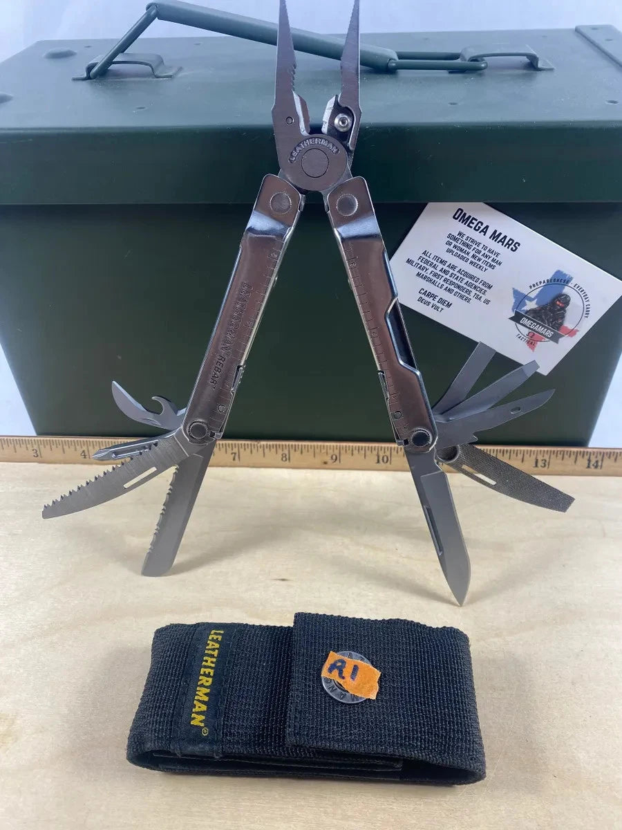 Leatherman Rebar #R1. Saw appears used, the rest looks/feels brand new.