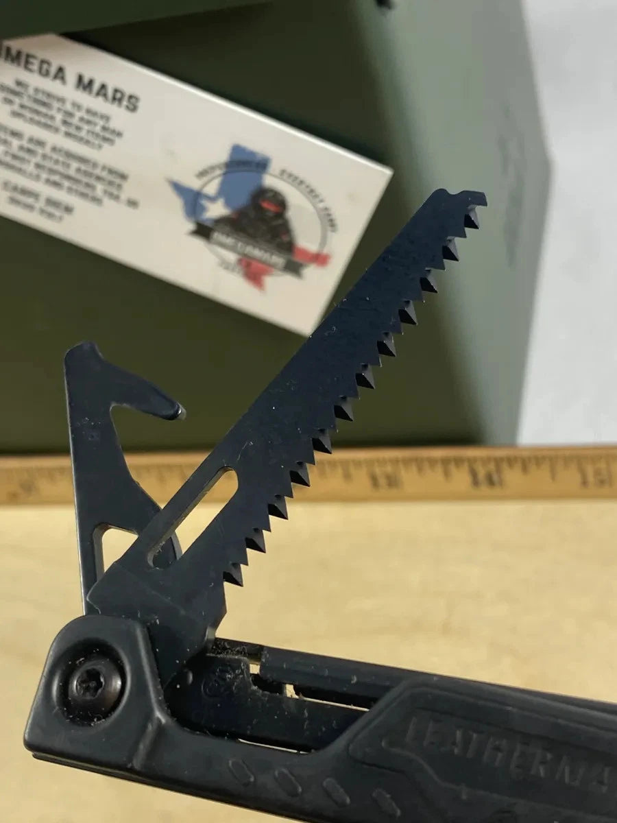 Leatherman OHT #O1. Light Scratches on handles but all tool look/feel brand new.
