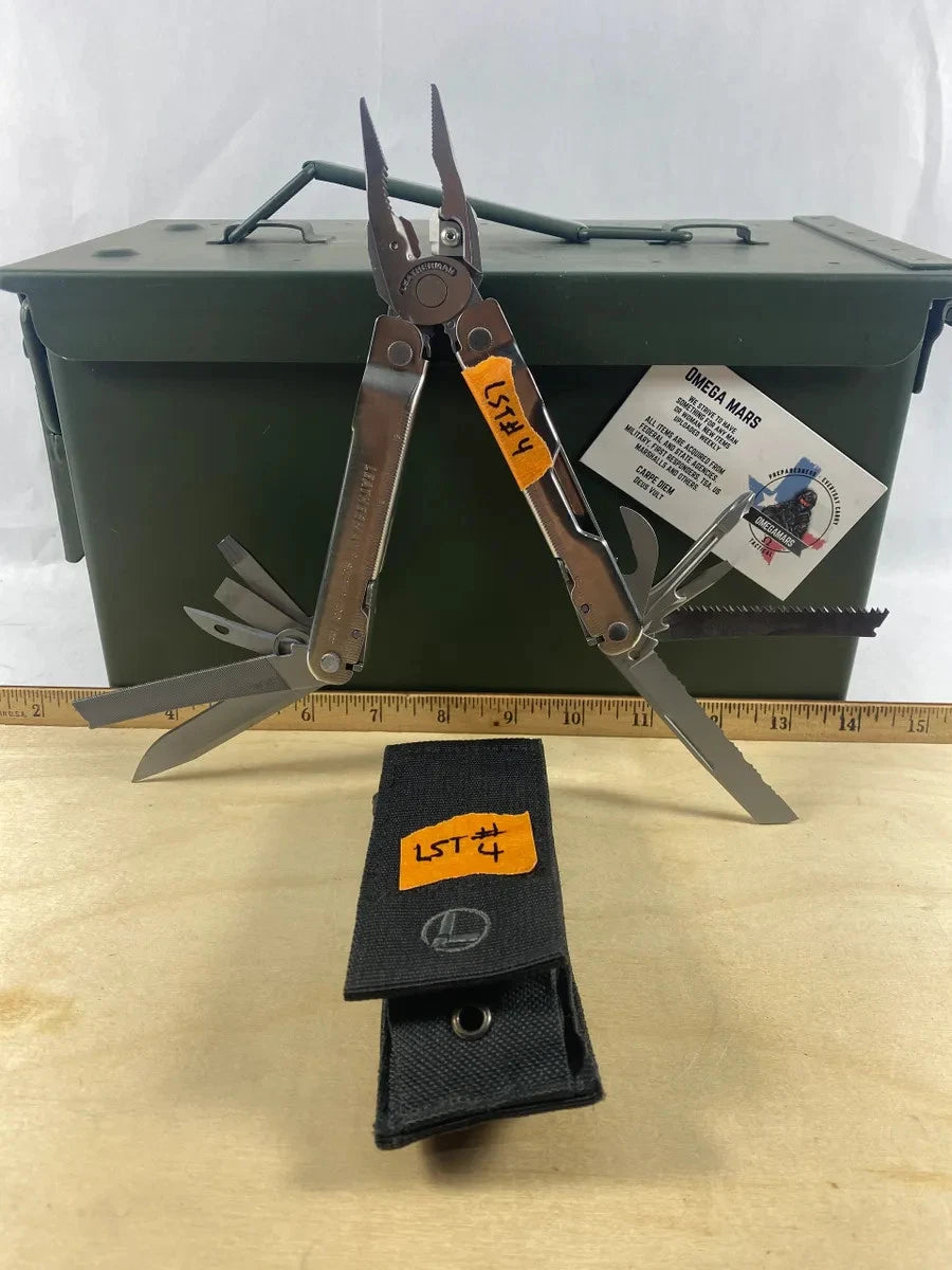 Leatherman Super Tool 300 LST#4. Looks/feel brand new. (MSRP$119.95 NEW)