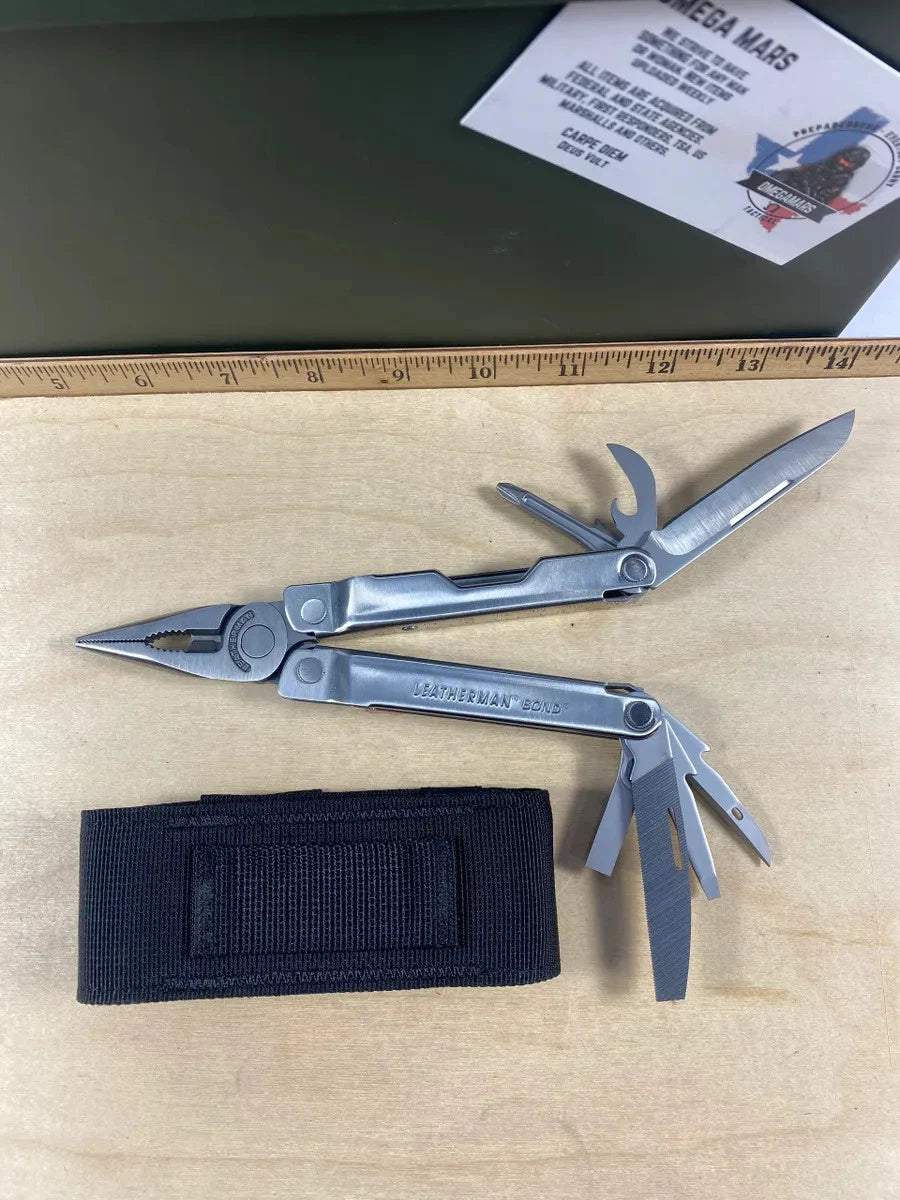 Leatherman Bond #BN1. Knife shows usage, rest of tools looks/feels new (MSRP $49.95 NEW)
