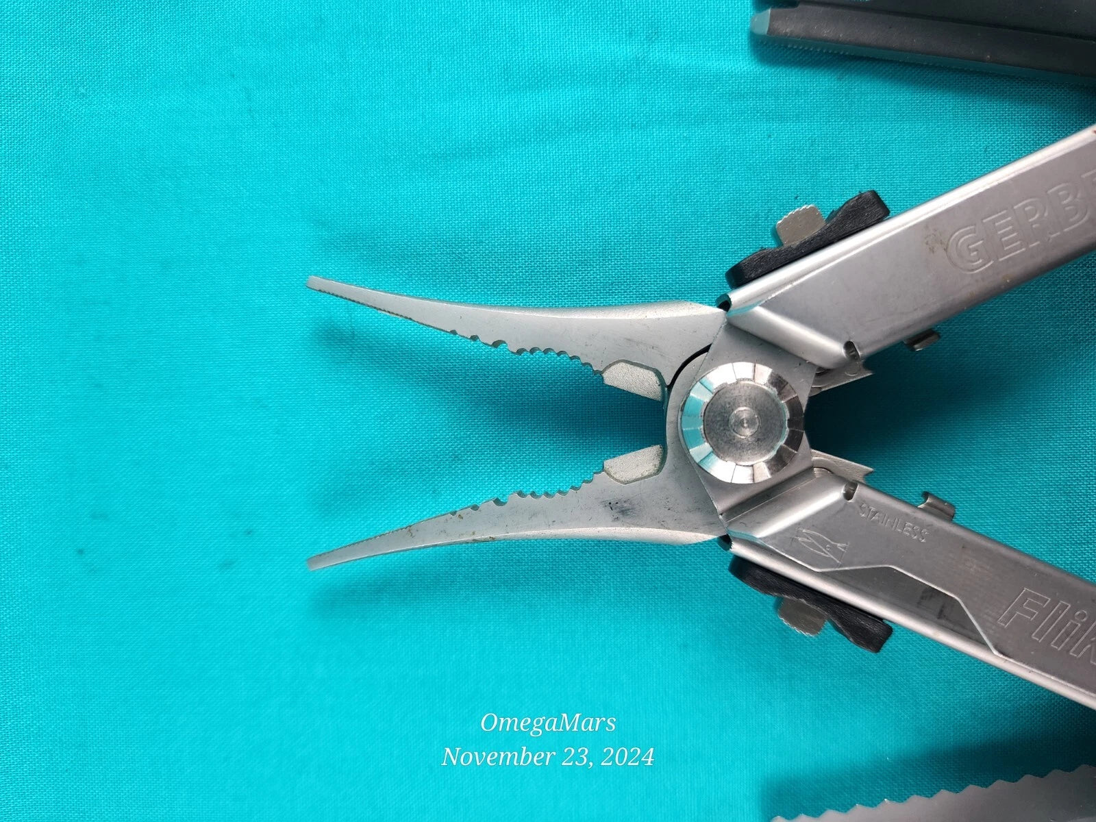 GERBER Rare Discontinued Gerber Multi Plier Flik Fisherman Multitool Great condition
