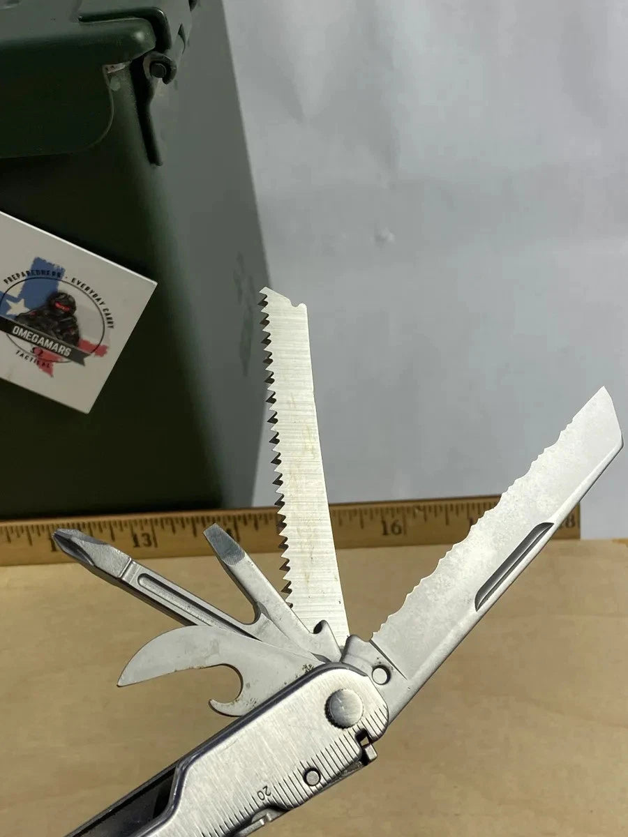 Leatherman Super Tool 300 LST#9. Light usage. (MSRP$119.95 NEW)
