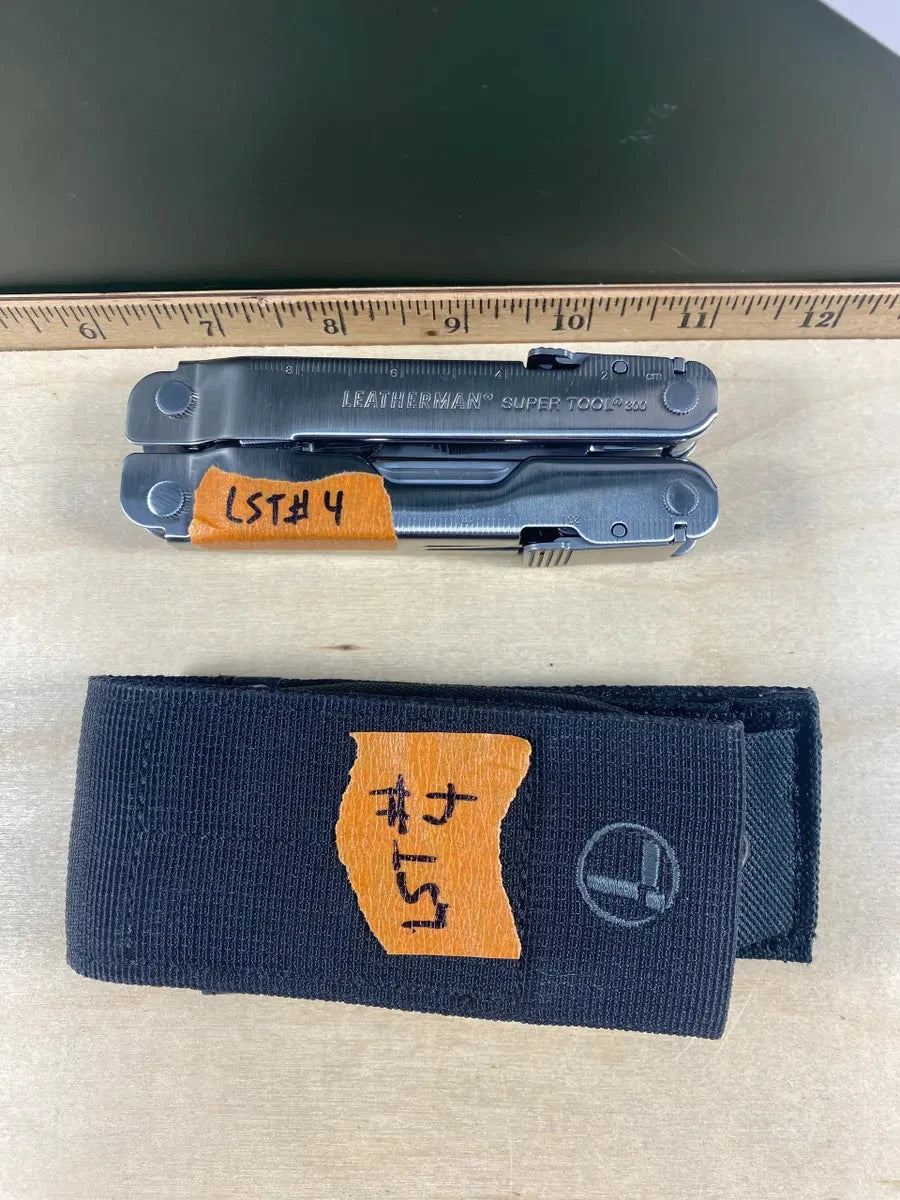Leatherman Super Tool 300 LST#4. Looks/feel brand new. (MSRP$119.95 NEW)