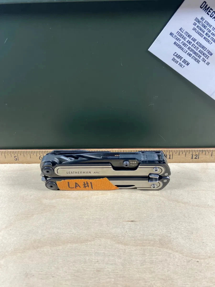 Leatherman Arc LA#1. Looks/feel brand new.