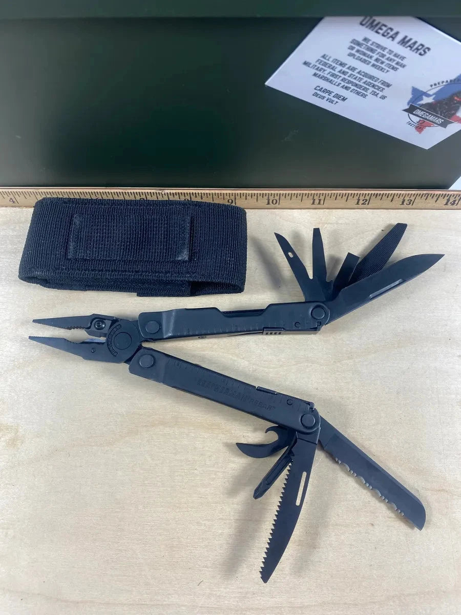 Leatherman Rebar #R13. Looks/feel brand new. (MSRP $99.95 NEW)