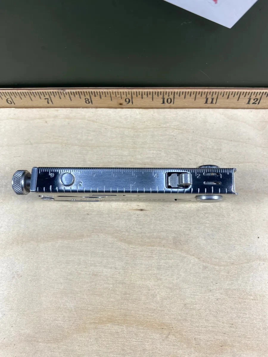 Leatherman Crunch with leather sheath LCH#1. Light usage, dirty. Discontinued