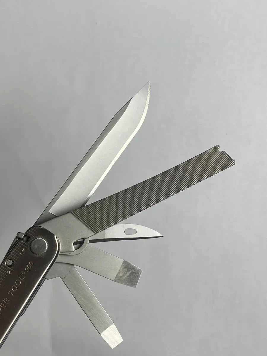 Leatherman Super Tool 300 LST#2. Looks/feel brand new. (MSRP$119.95 NEW)