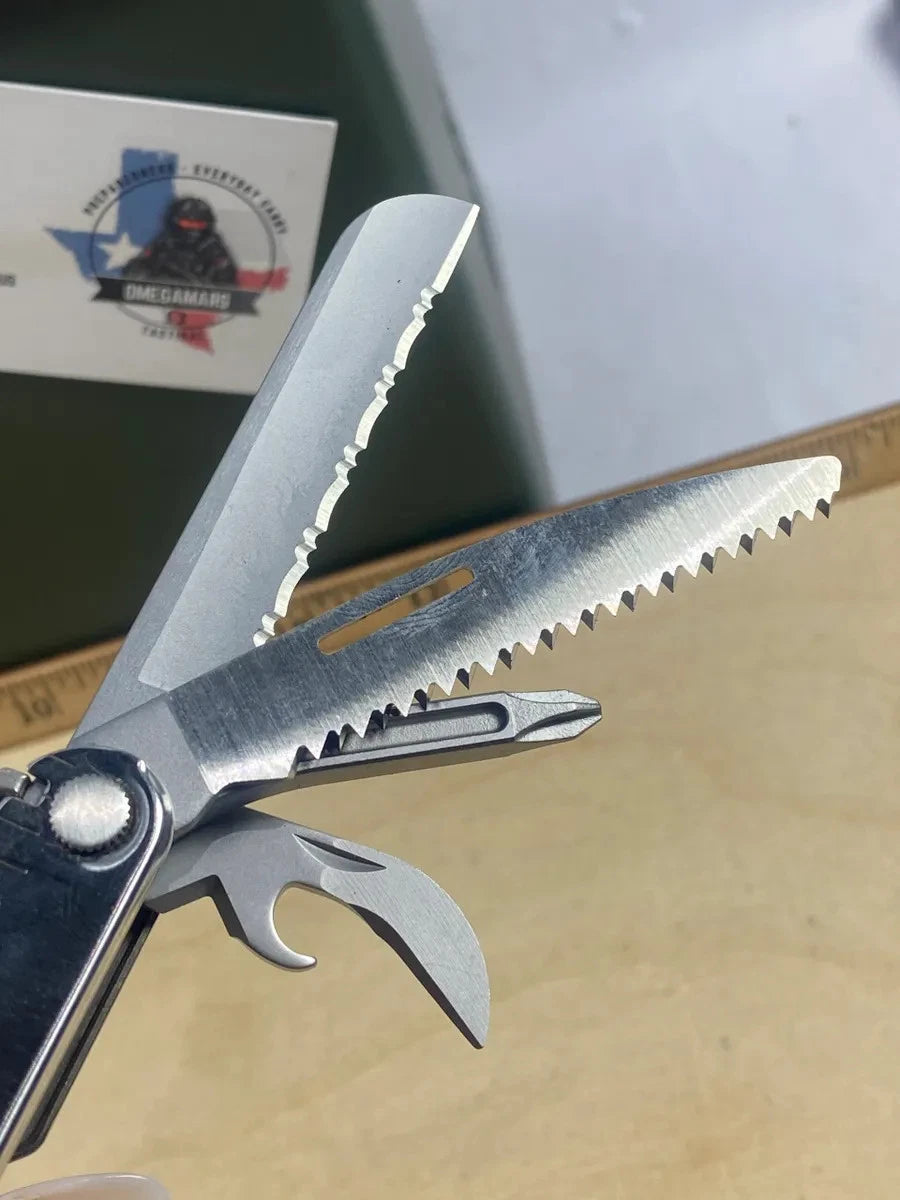 Leatherman Rebar #R1. Saw appears used, the rest looks/feels brand new.