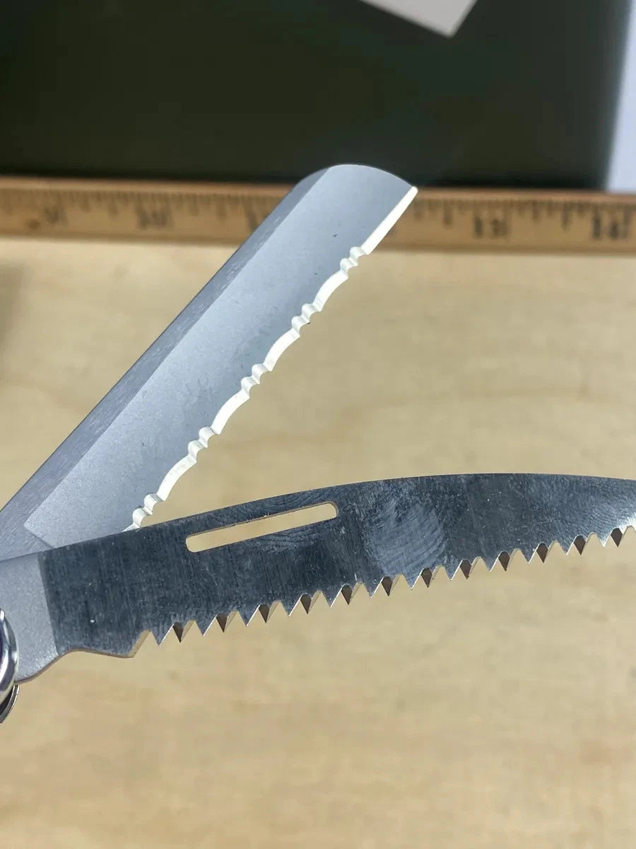 Leatherman Rebar #R1. Saw appears used, the rest looks/feels brand new.