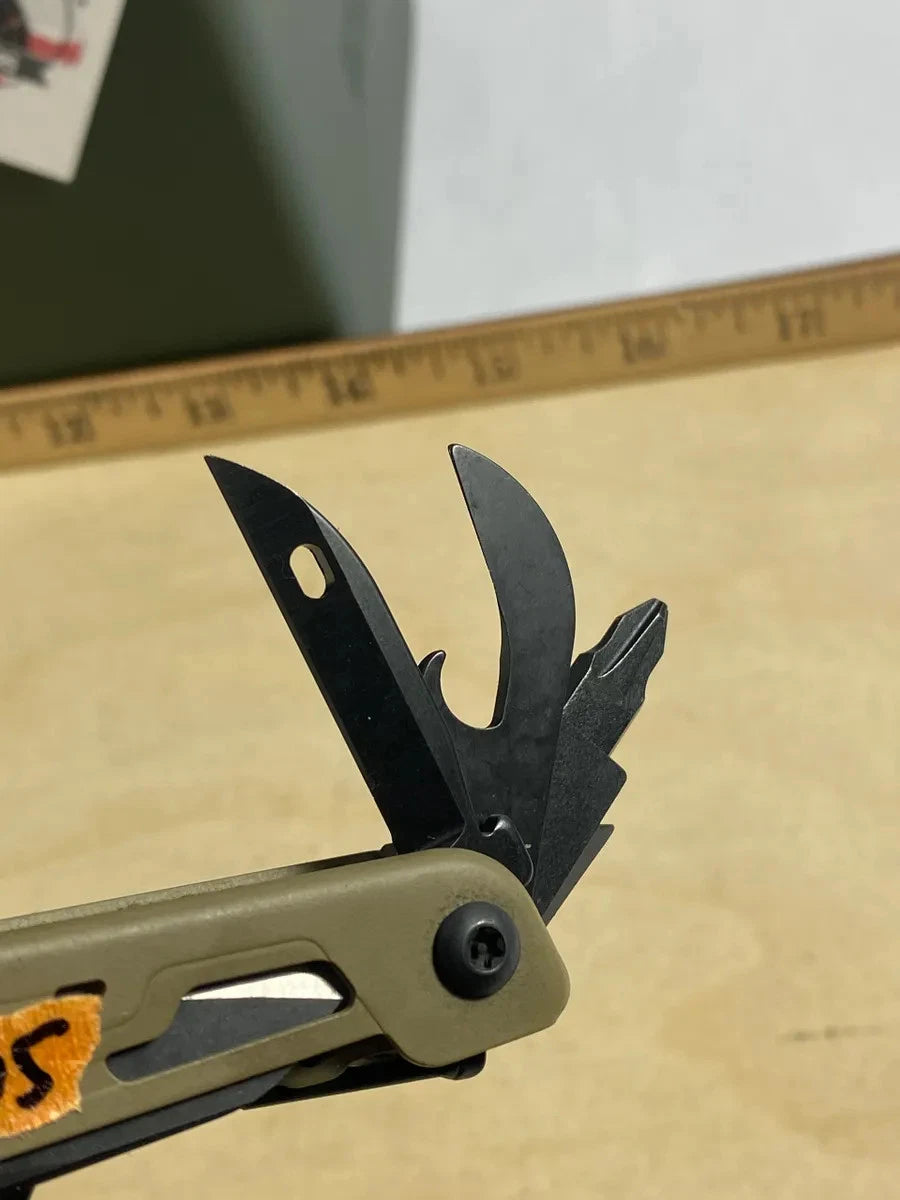 Leatherman Signal Coyote Tan #SG3. Looks/feel brand new (MSRP $149.95)