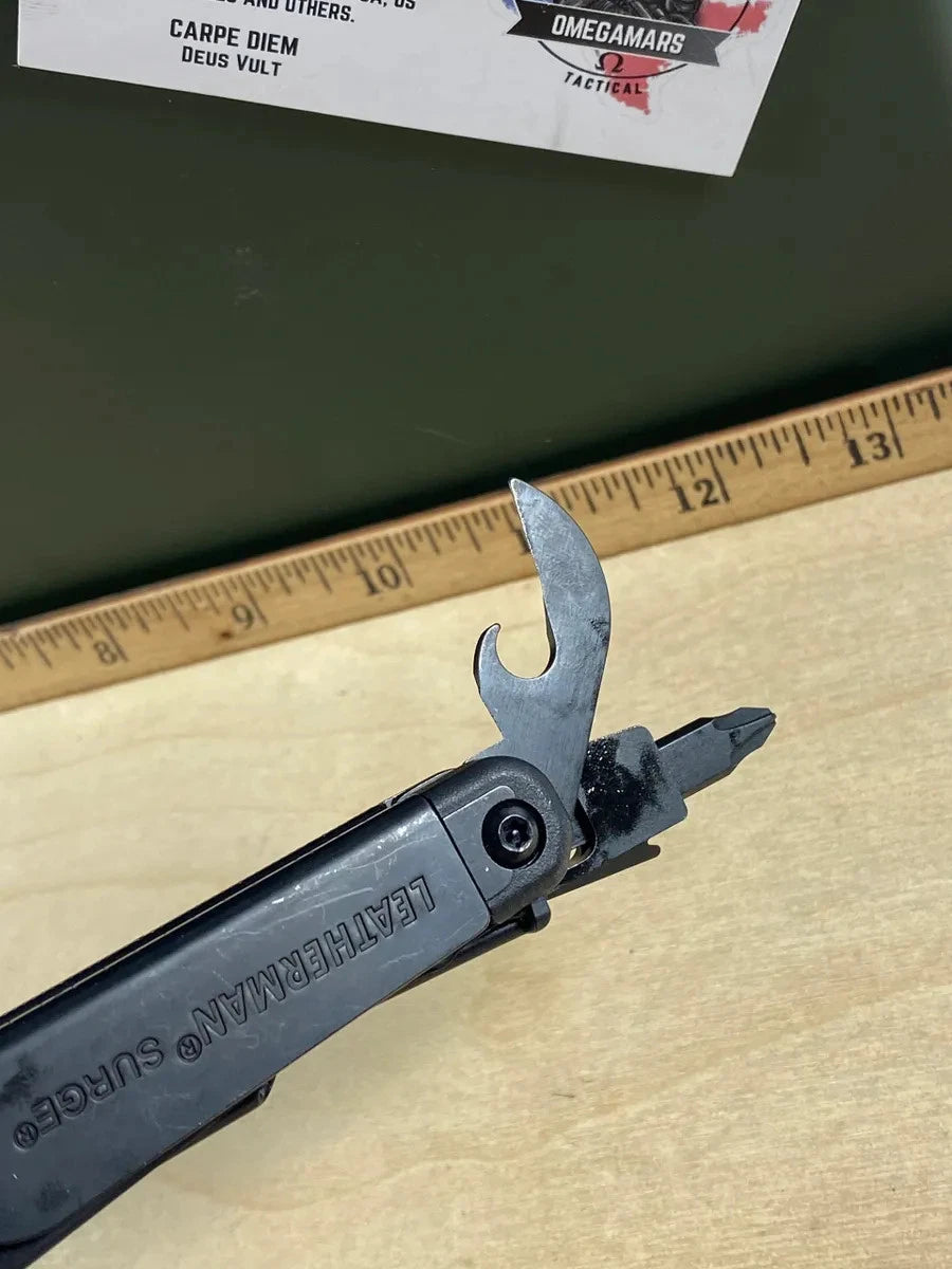 Leatherman Surge LS#1. Looks/feel brand new. (MSRP $159.95 NEW)