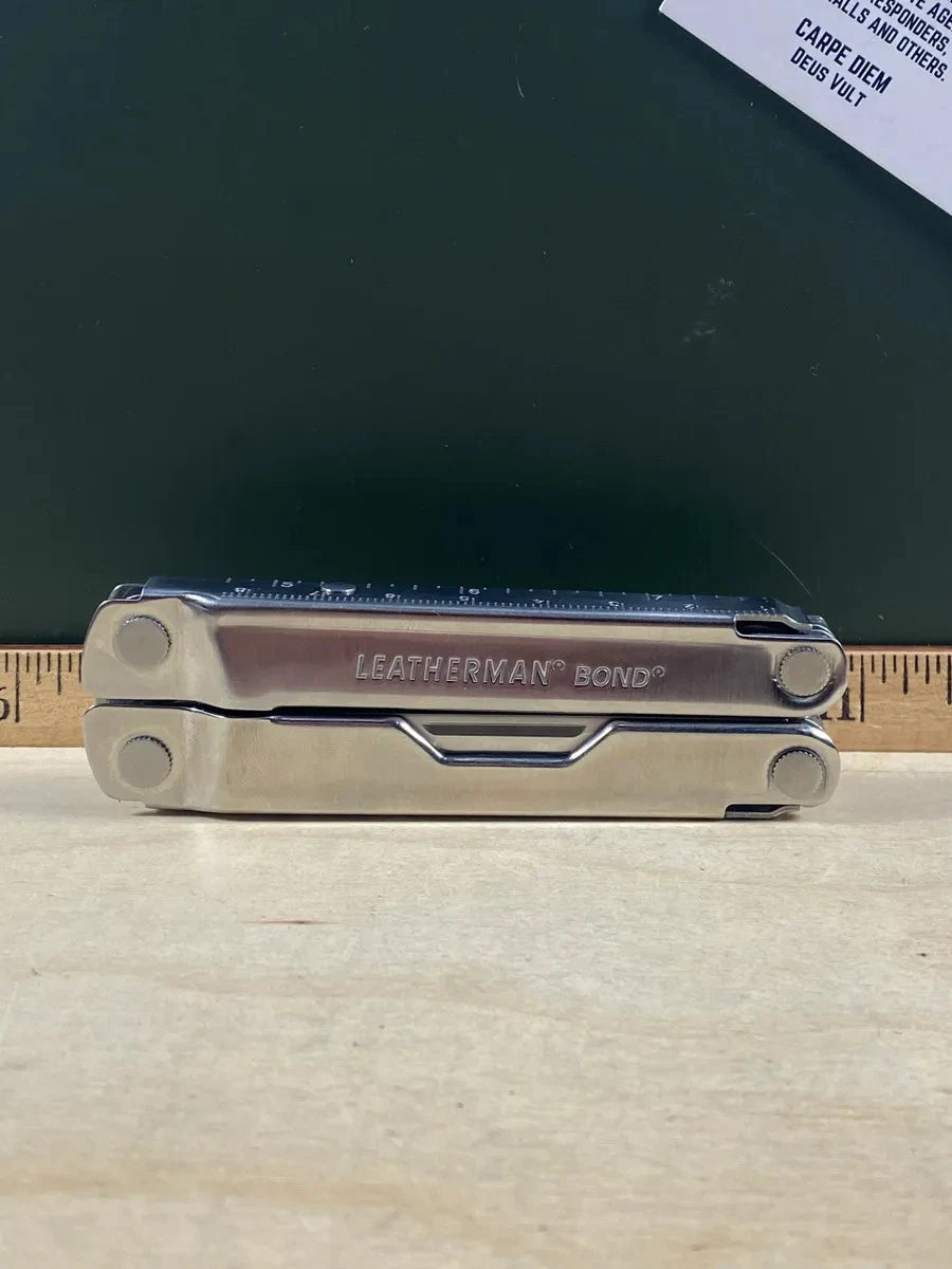 Leatherman Bond #BN1. Knife shows usage, rest of tools looks/feels new (MSRP $49.95 NEW)