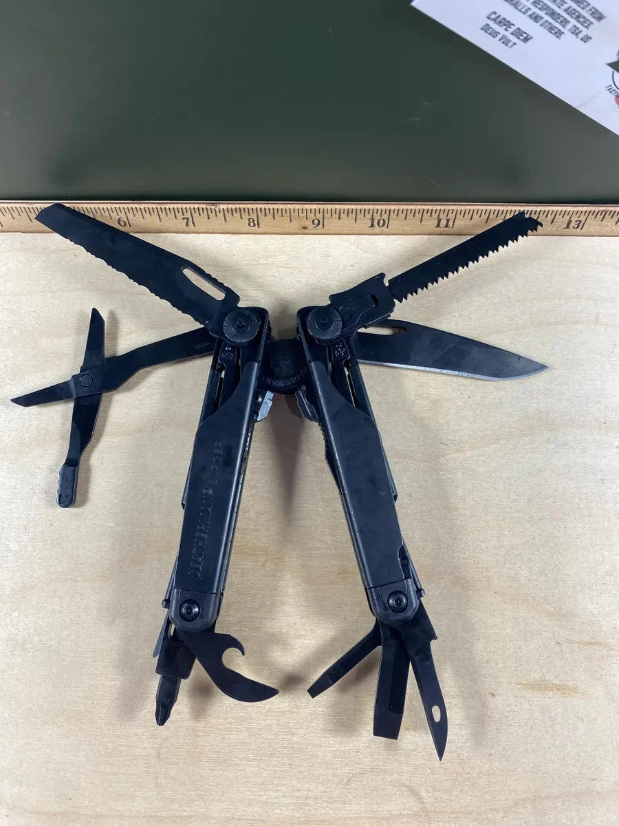 Leatherman Surge LS#1. Looks/feel brand new. (MSRP $159.95 NEW)