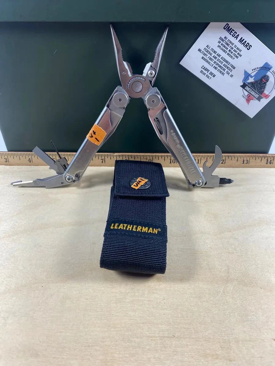 Leatherman Wave Plus #W+1 Most tools looks/feel brand new