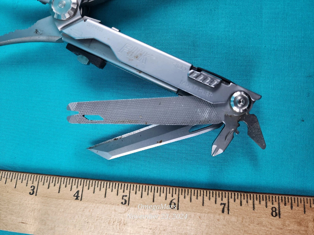 GERBER Rare Discontinued Gerber Multi Plier Flik Fisherman Multitool Great condition